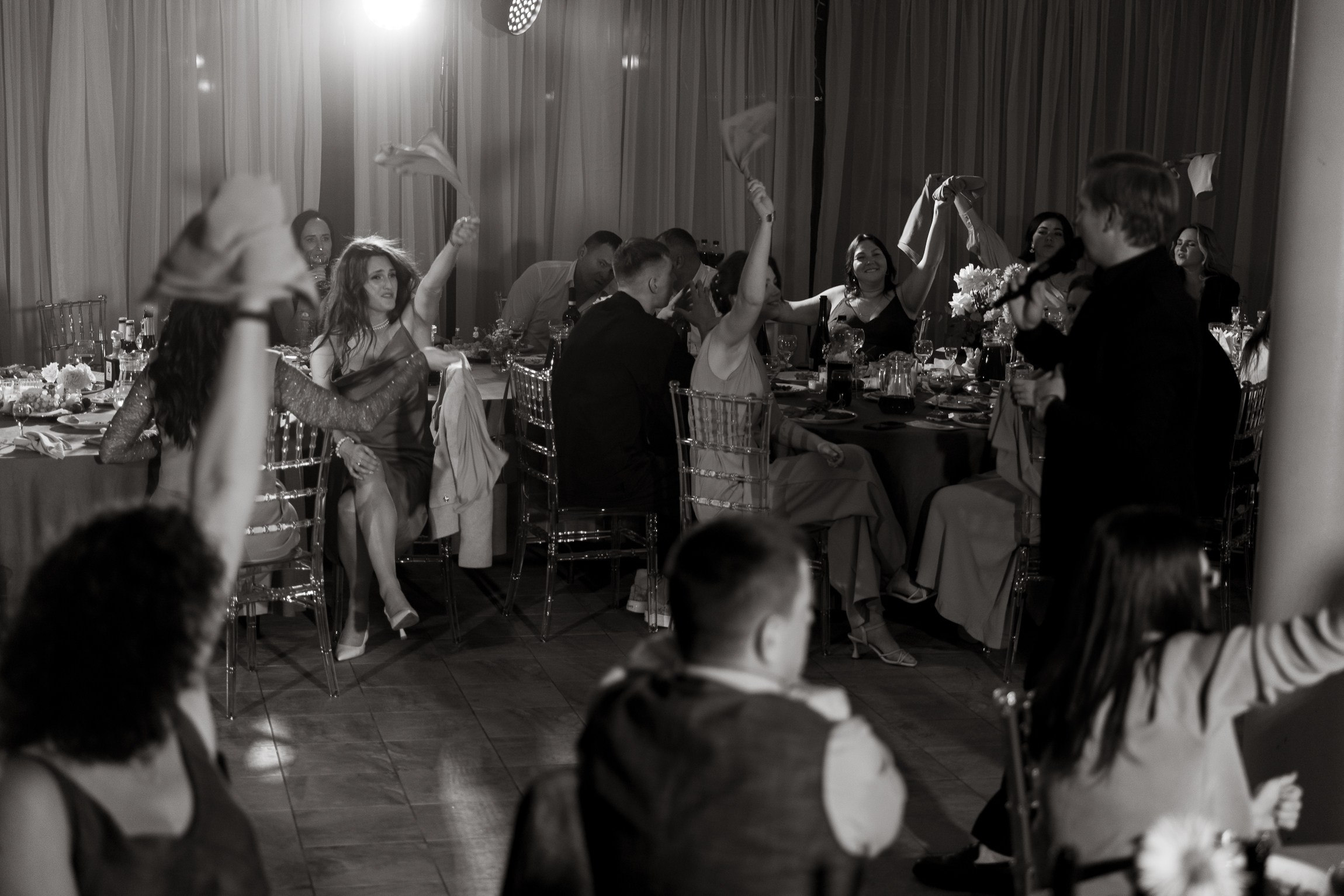 Two people swiped right. Свадебный фотограф Ярославль, Рыбинск