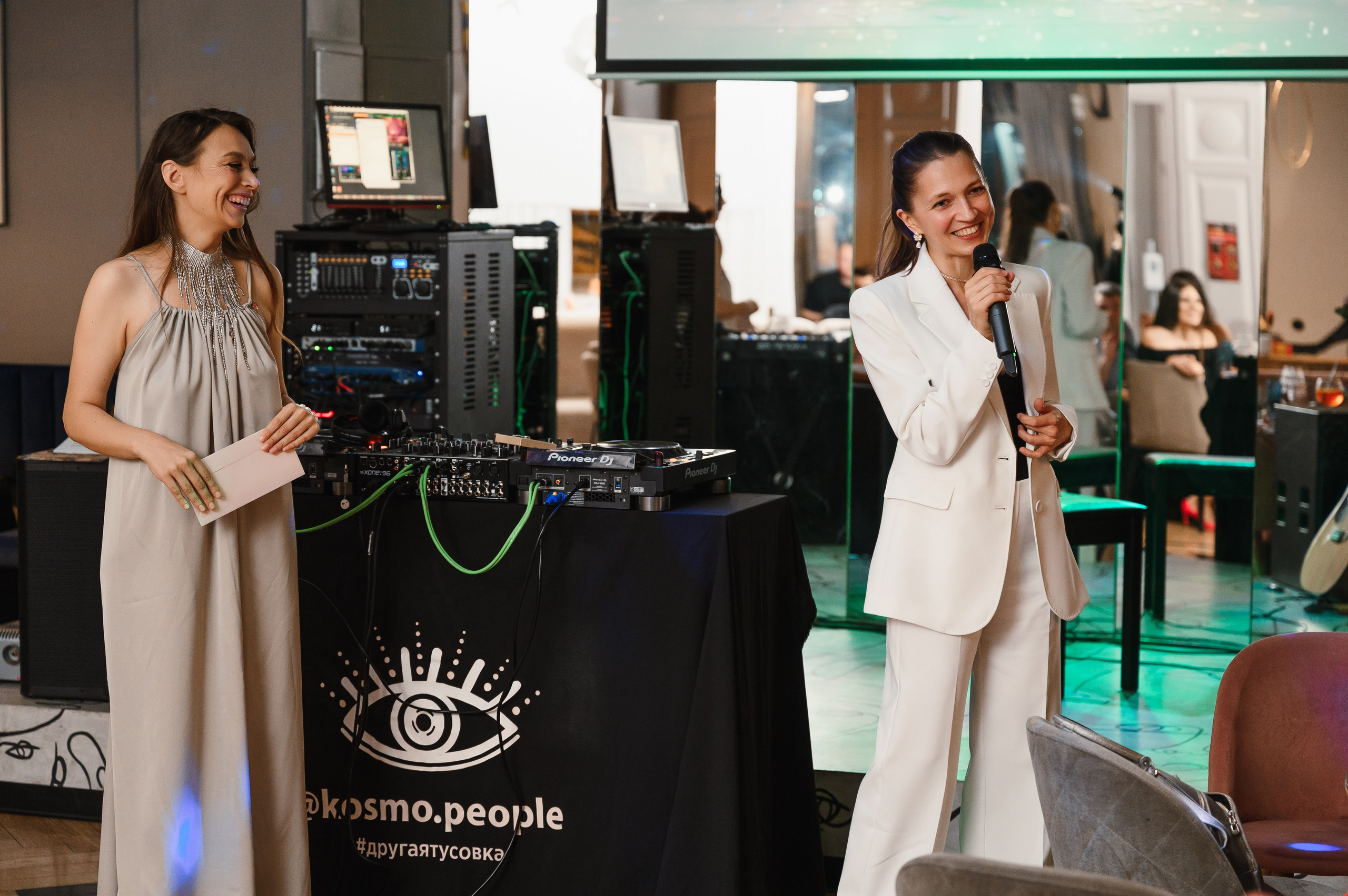 День рождения в формате выступления. Wedding and family photographer USA