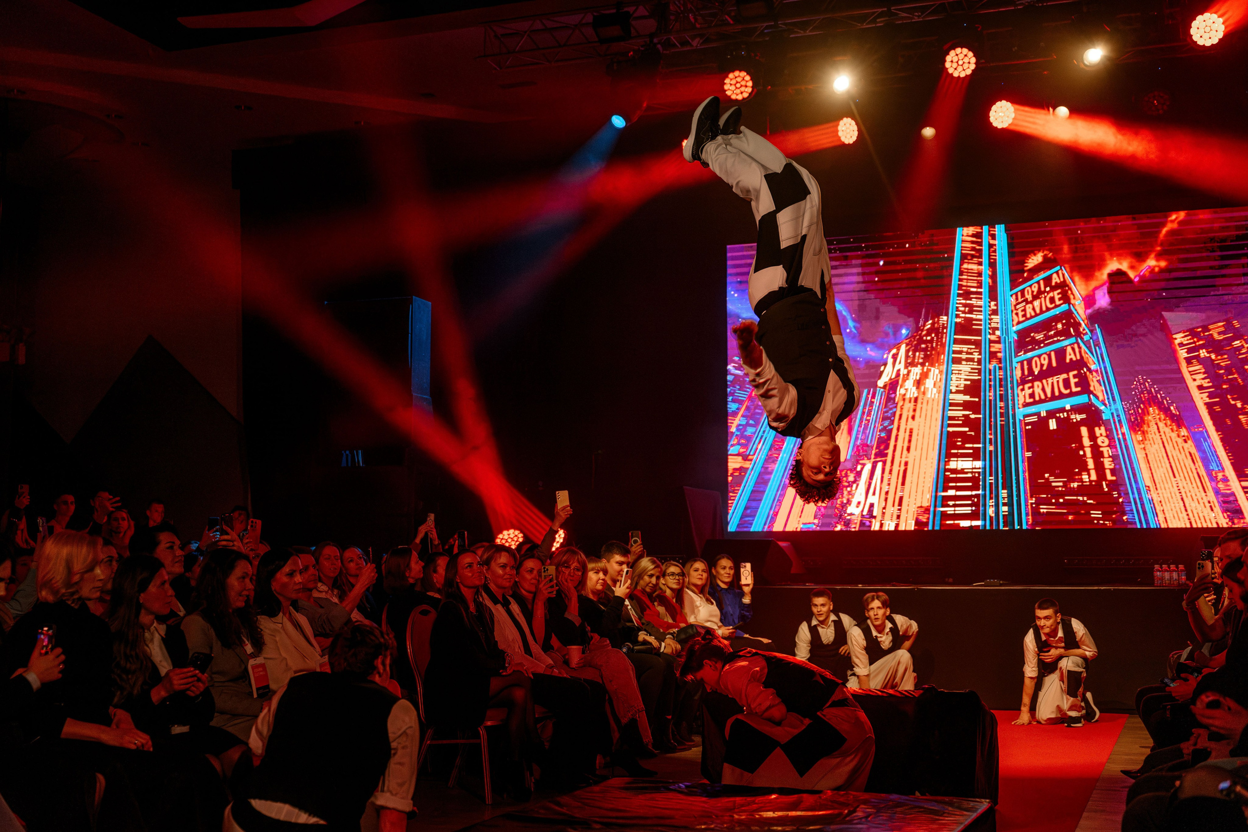 ПАРИТЕТ. Максим Комаров — Профессиональный фотограф