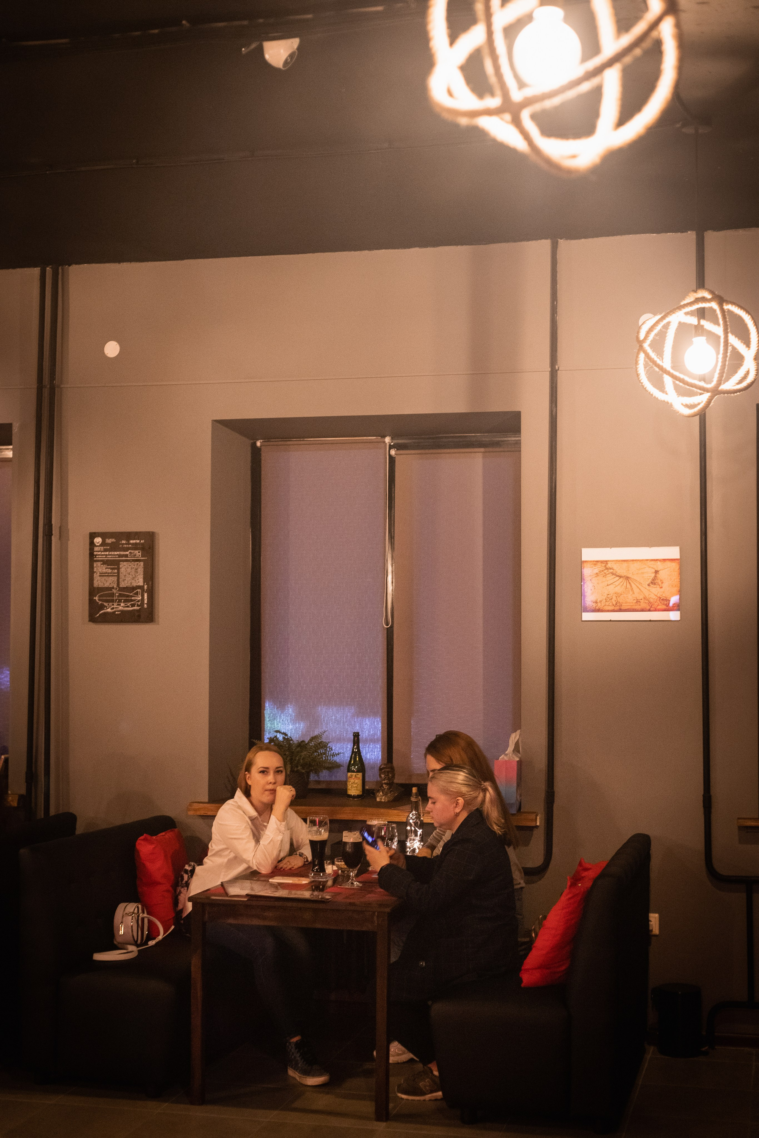 Паб Революция. Фотограф Денис Лесковский (Тюмень)