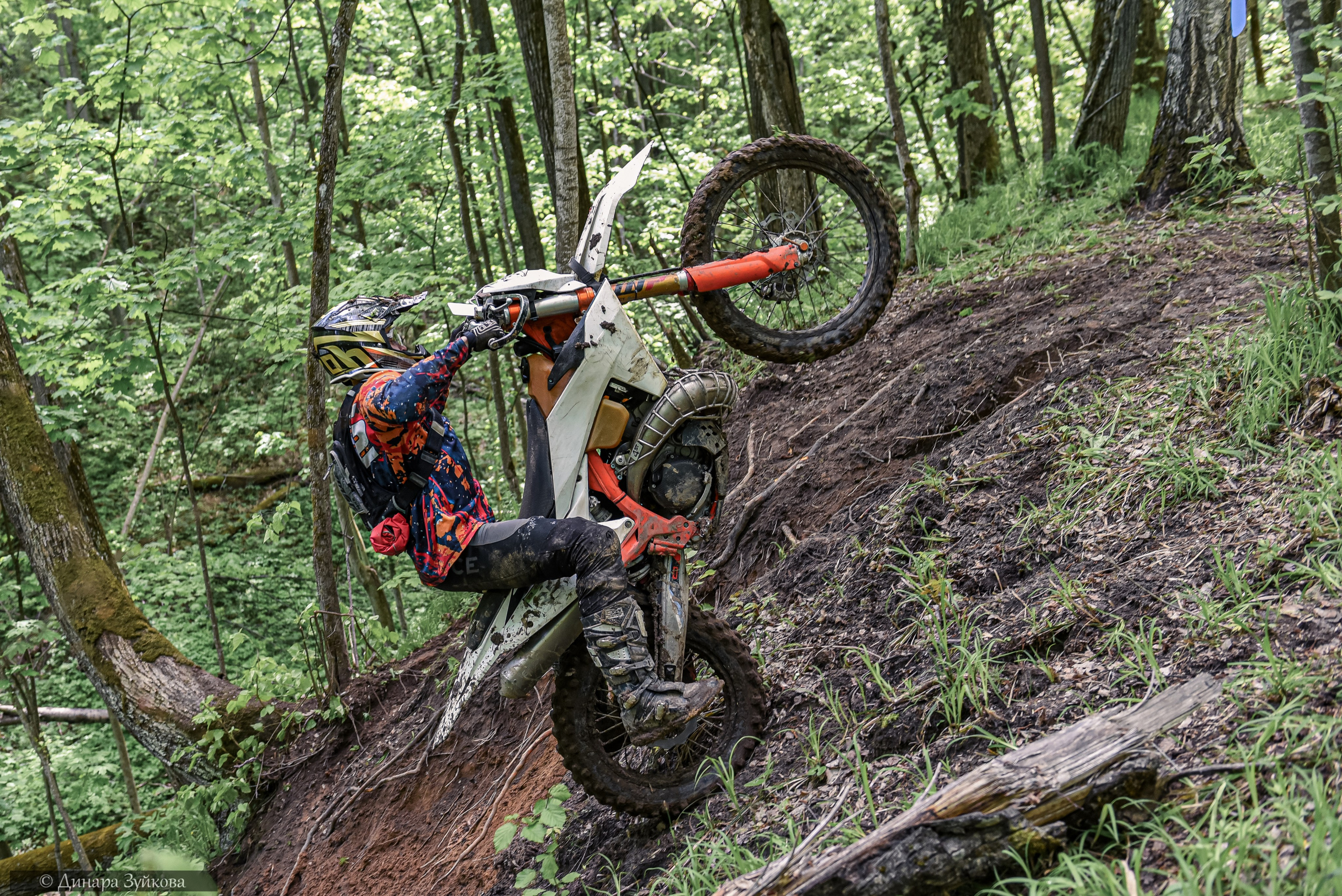 На местности. Каменки. Этап II. Мотофотограф в Нижнем Новгороде Динара Зуйкова
