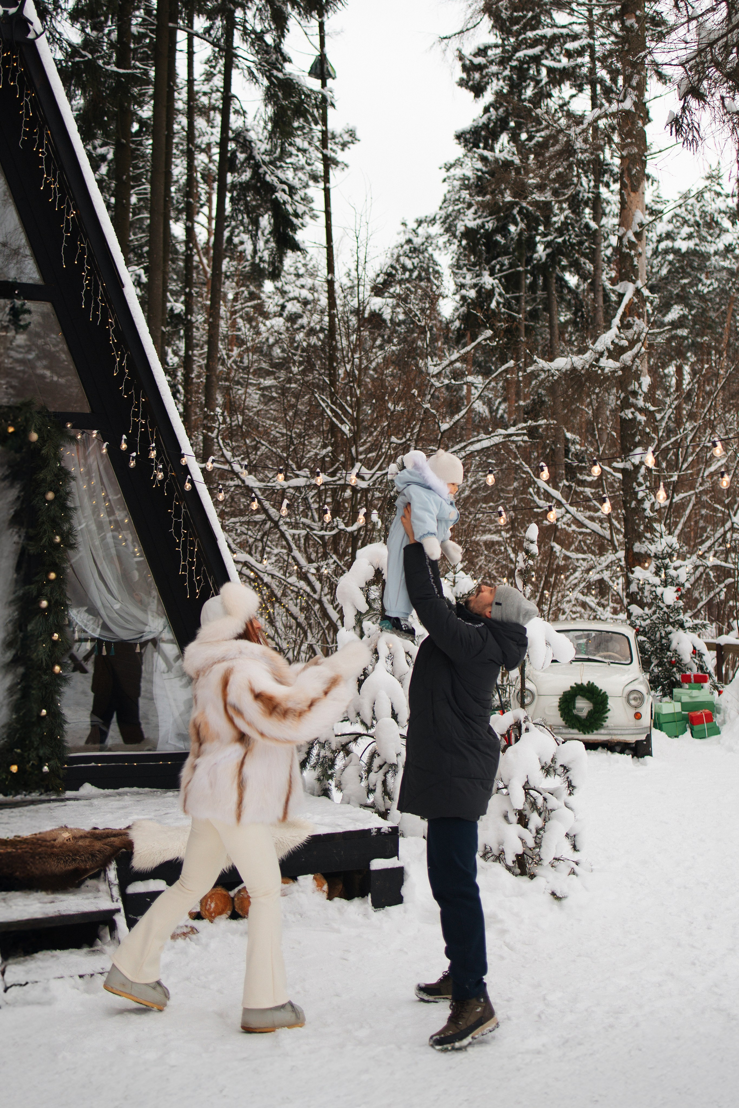 Ксения, Владимир, Леон, Шале в лесу. Семейный фотограф в Москве Марина Петра