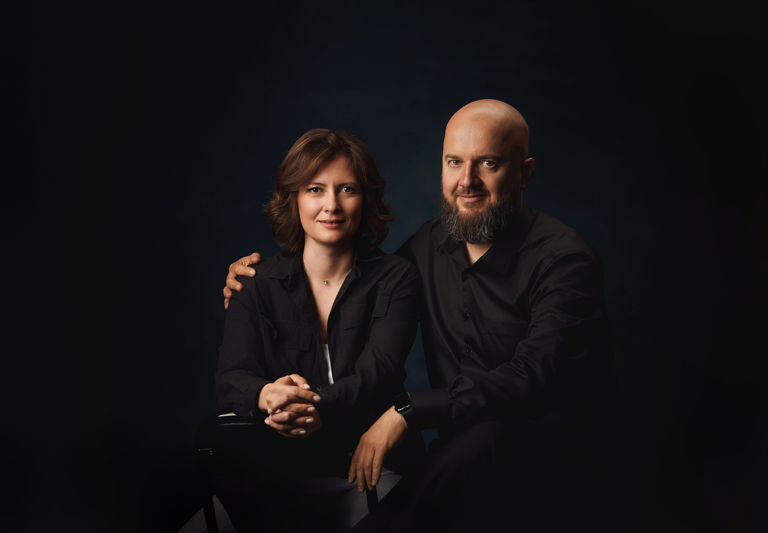 Портретная семейная фотосессия в студии. Семейный фотограф Евгений Опарин