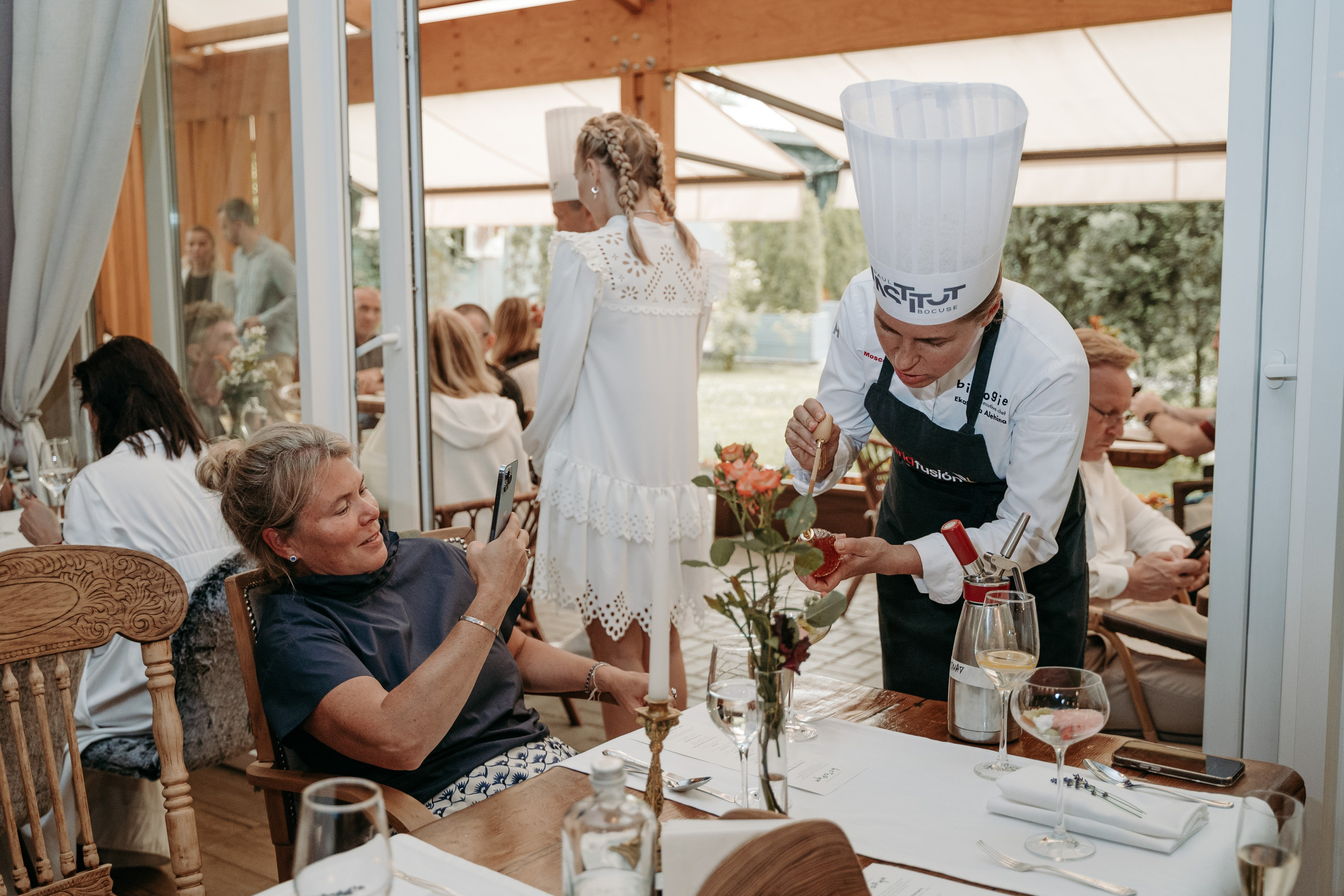 Открытый ужин с Mishlen Шеф Поварами. Репортажный и свадебный фотограф в Москве Рая Небогатова