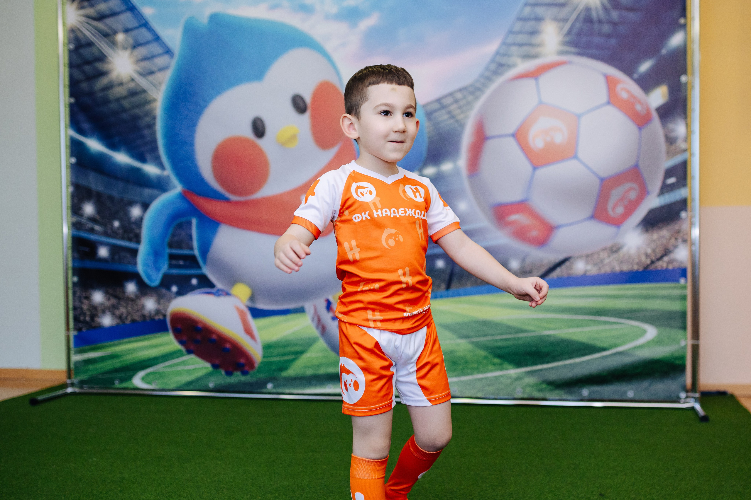 Фотосессия с кубком в детских садах г. Магнитогорска. Денис Прохоров Фотограф в г. Магнитогорск