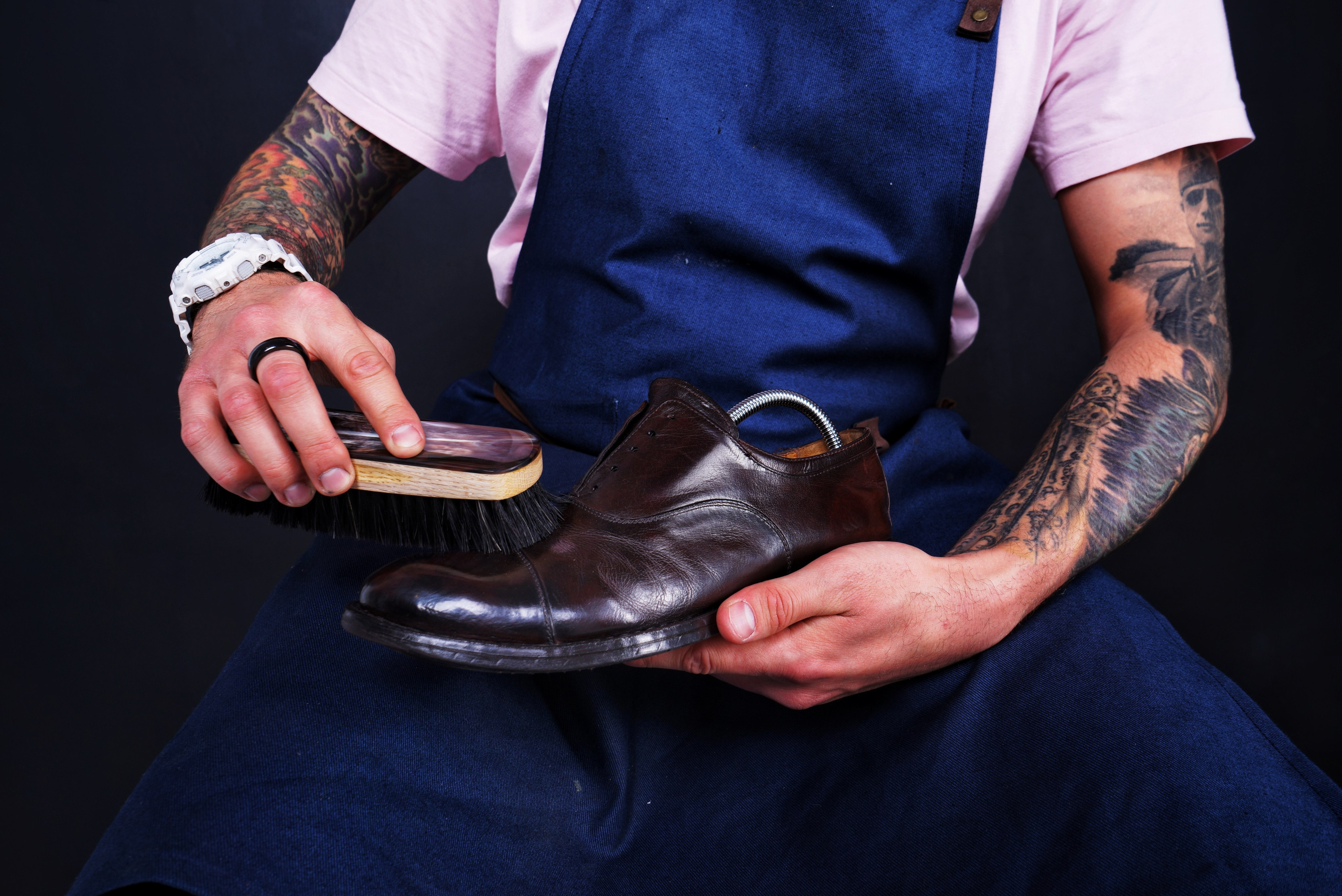 Студийная съёмка для обувной мастерской. Дмитрий Игнатов