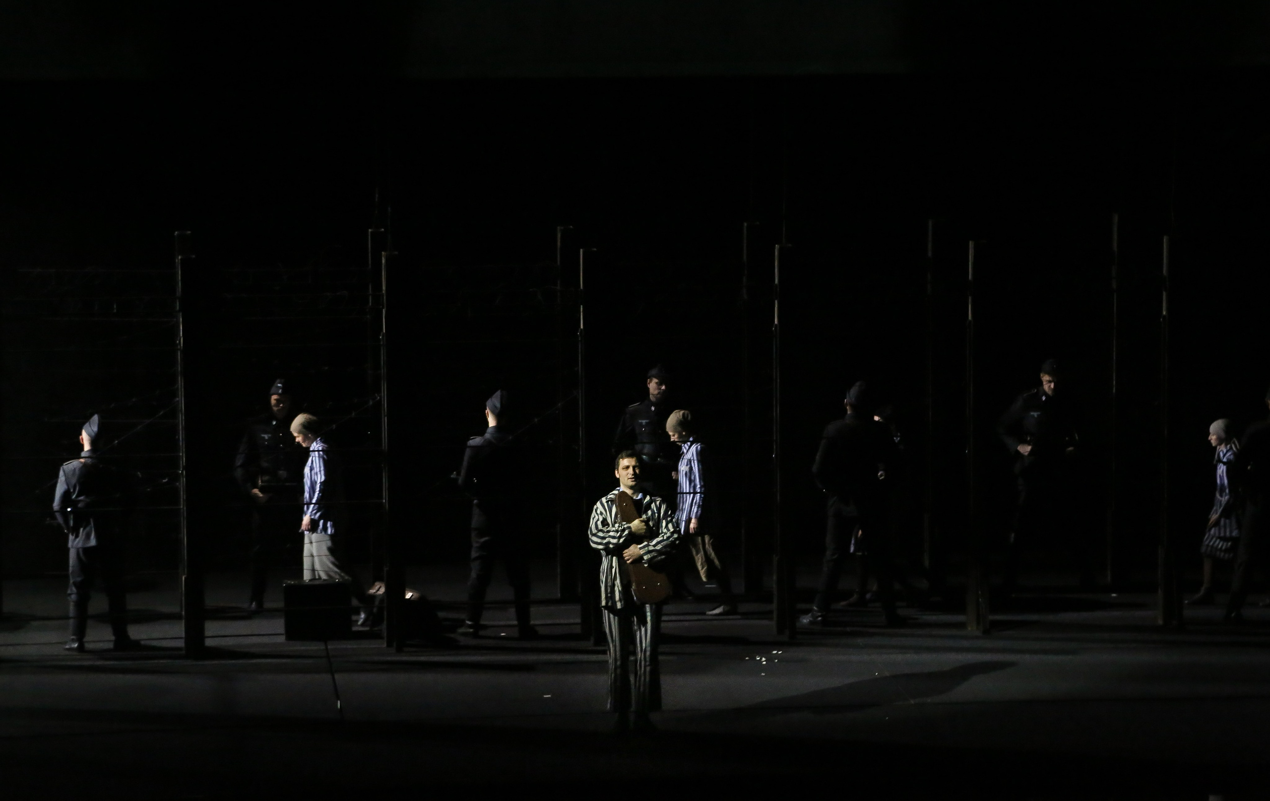 Возвращение Вайнберга и встреча двух «Пассажирок» в Москве. Дарья Письменюк / Darya Leitstern — фотограф, музыкант, журналист, путешественник