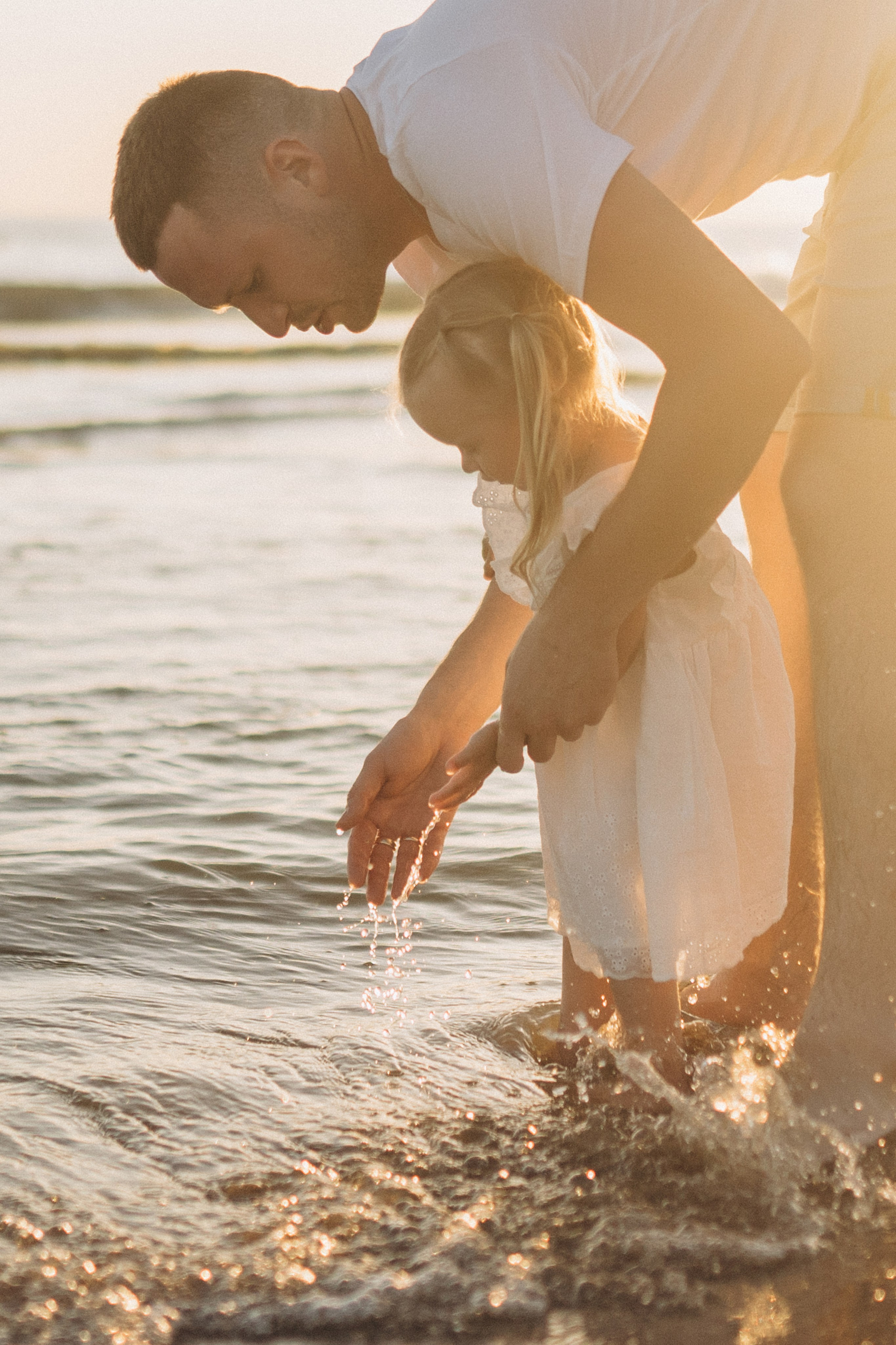 Кучугурская романтика: семейный ужин при свечах с видом на лунную дорожку на воде
