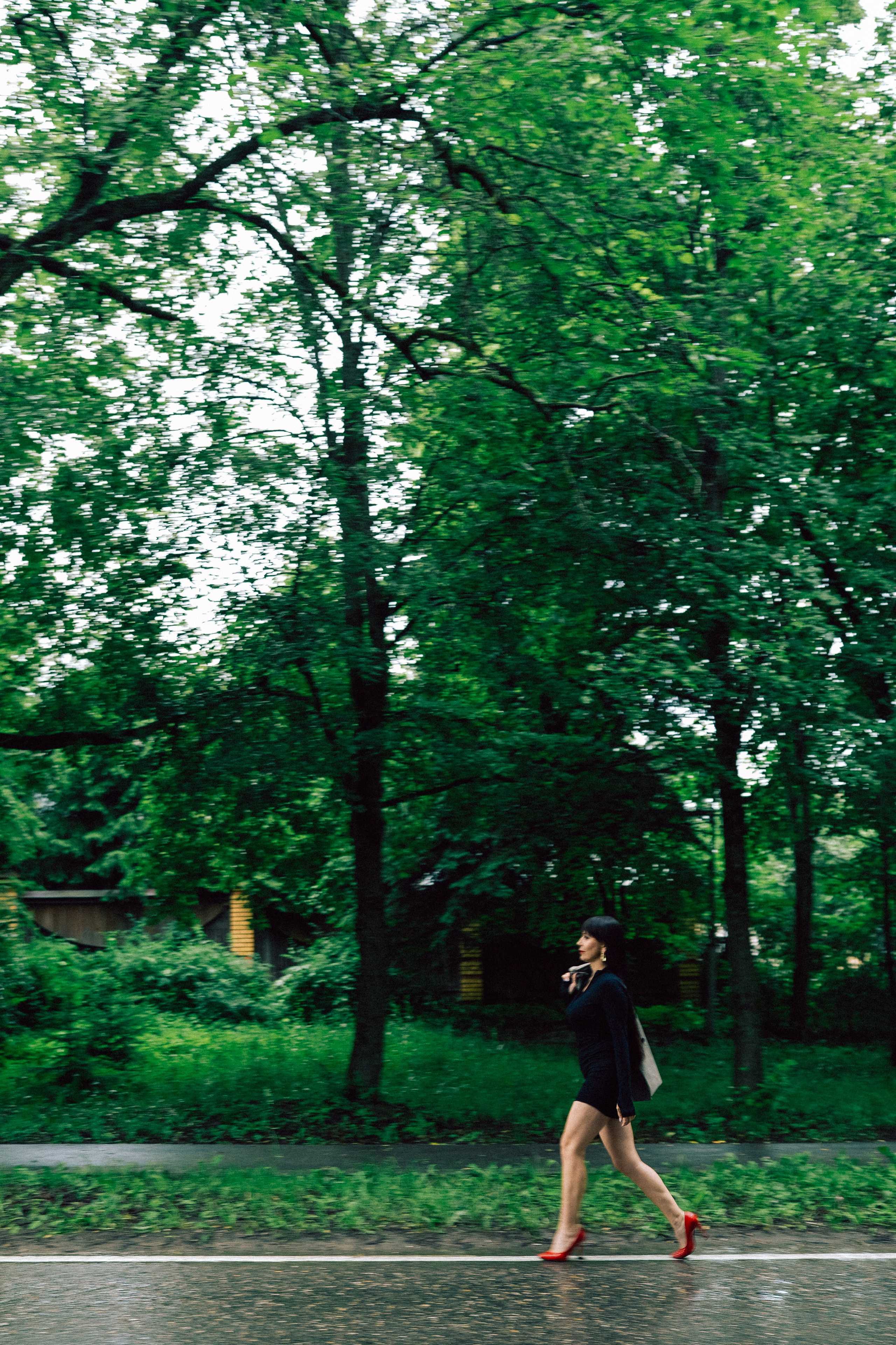 Галина (прогулка под дождём). Фотограф в Москве