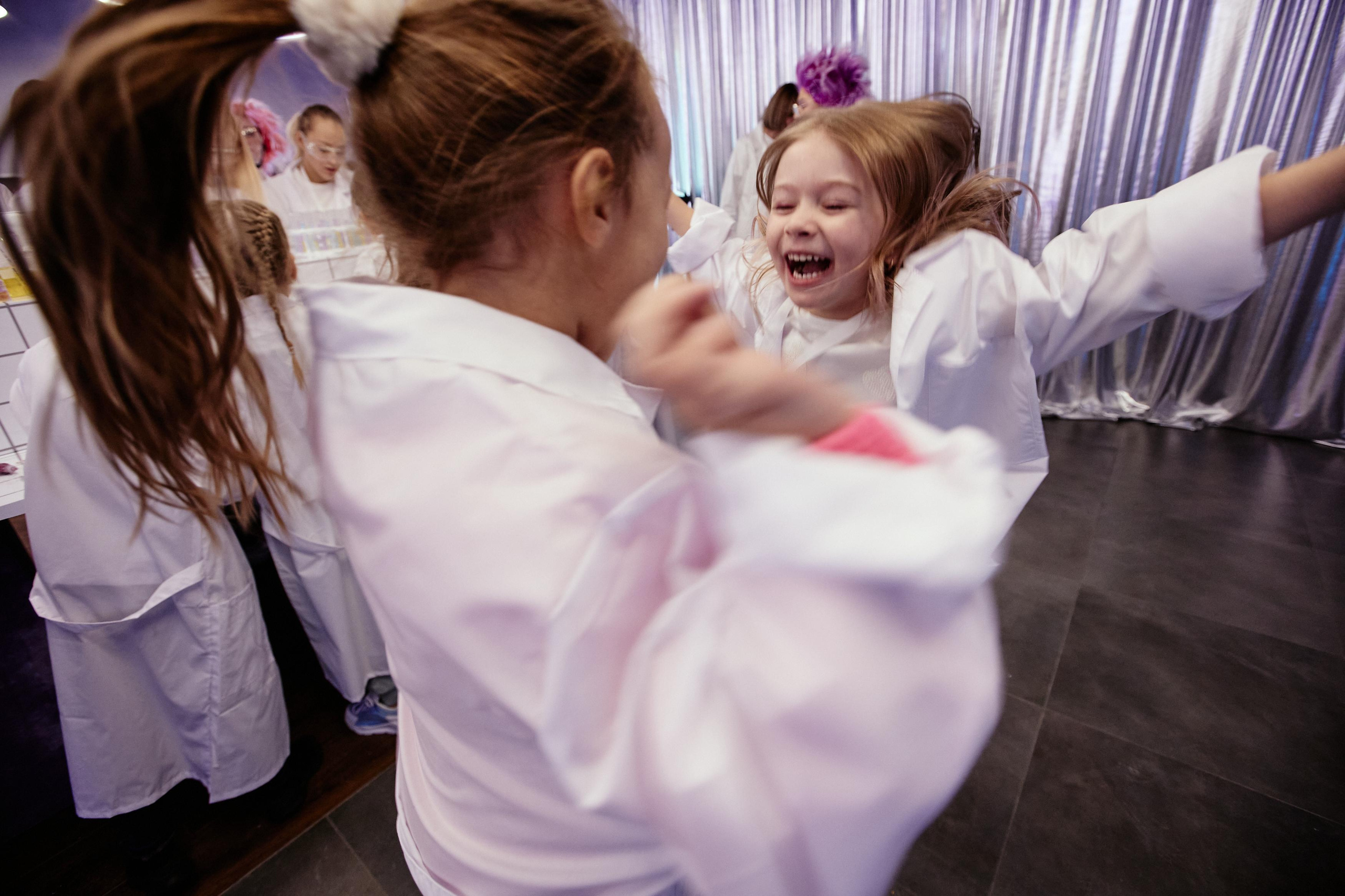 ALICE LAB. Дмитрий Мазуркевич: Профессиональный Репортажный Фотограф