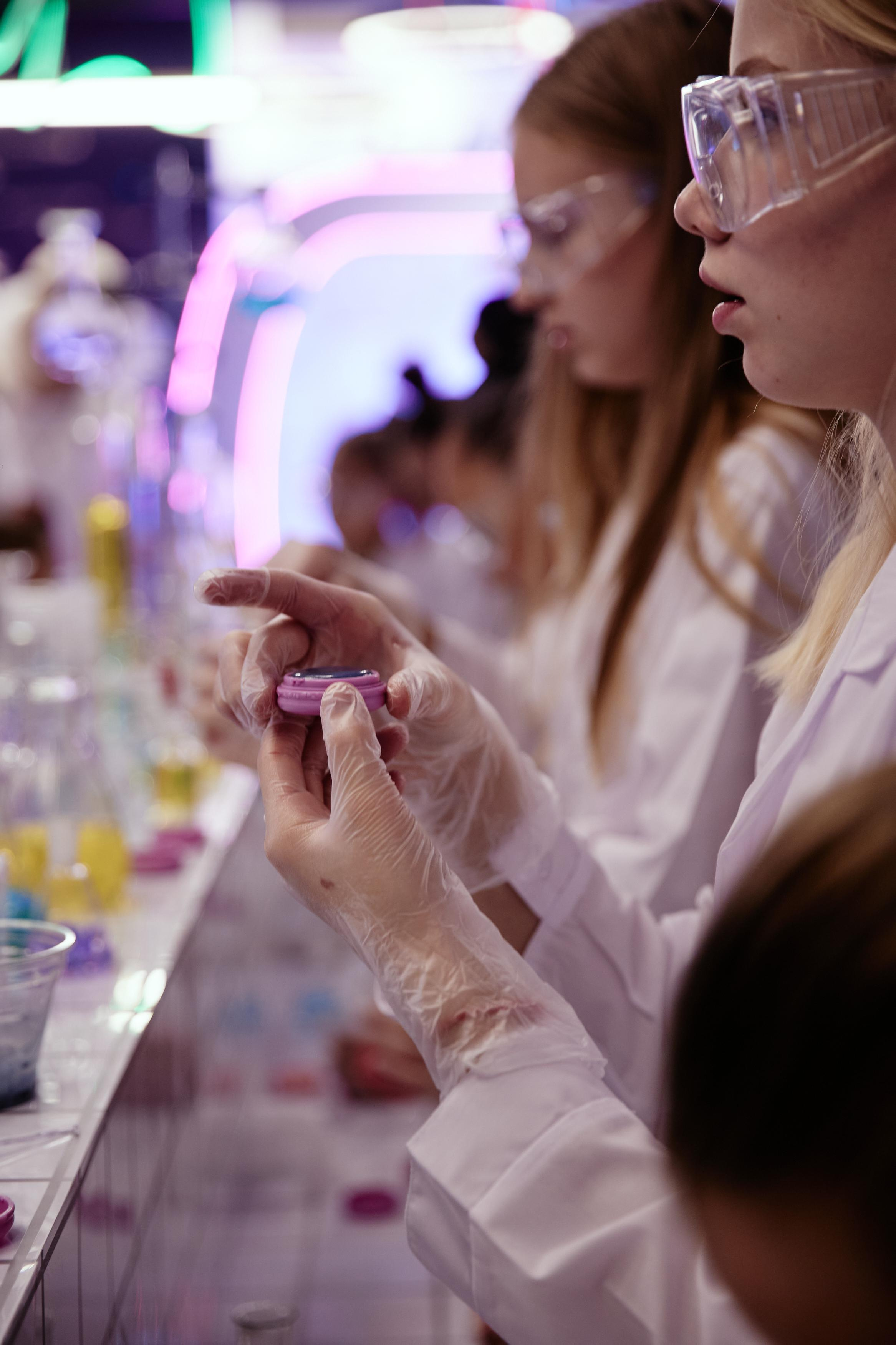 ALICE LAB. Дмитрий Мазуркевич: Профессиональный Репортажный Фотограф