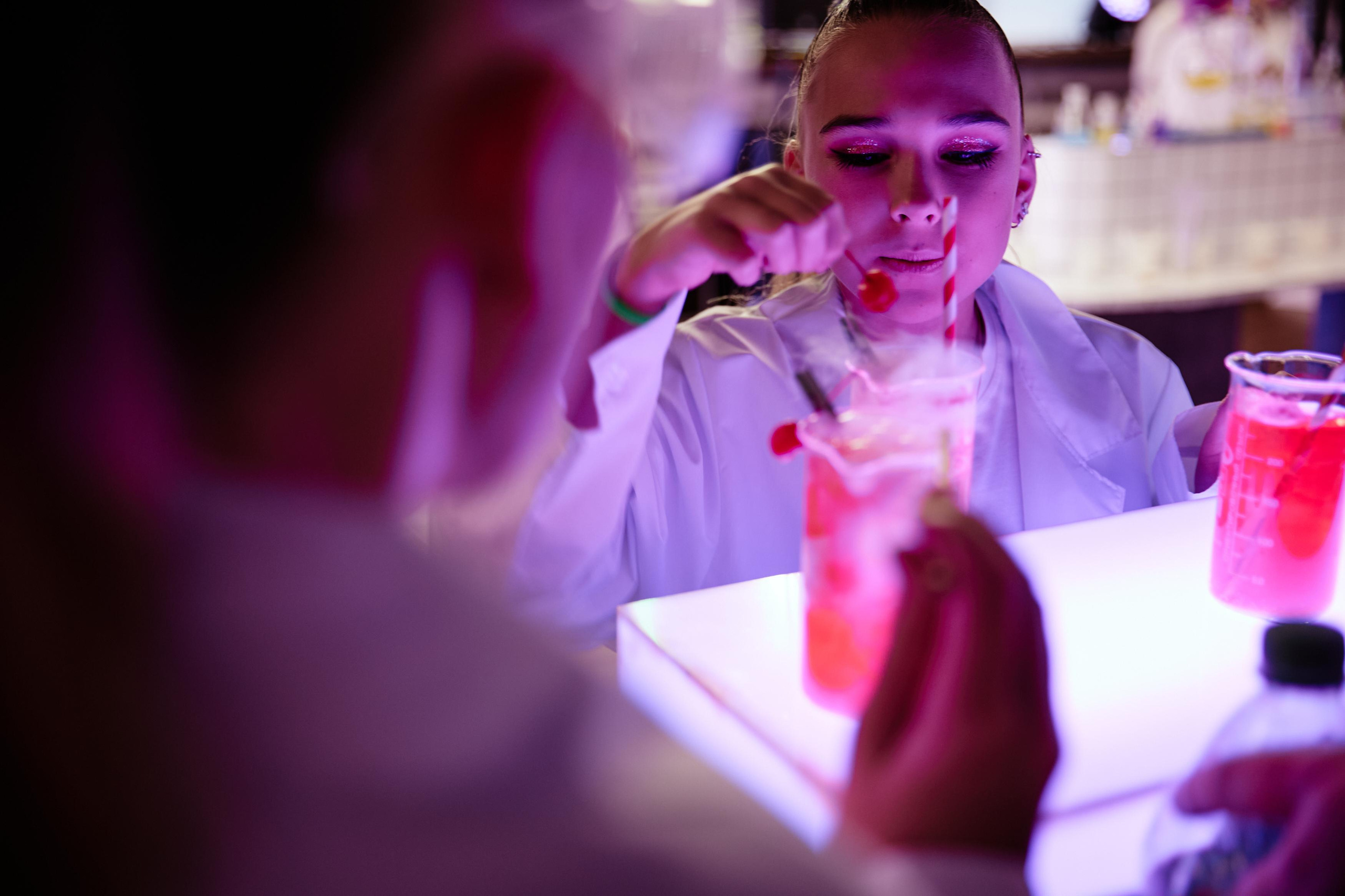 ALICE LAB. Дмитрий Мазуркевич: Профессиональный Репортажный Фотограф