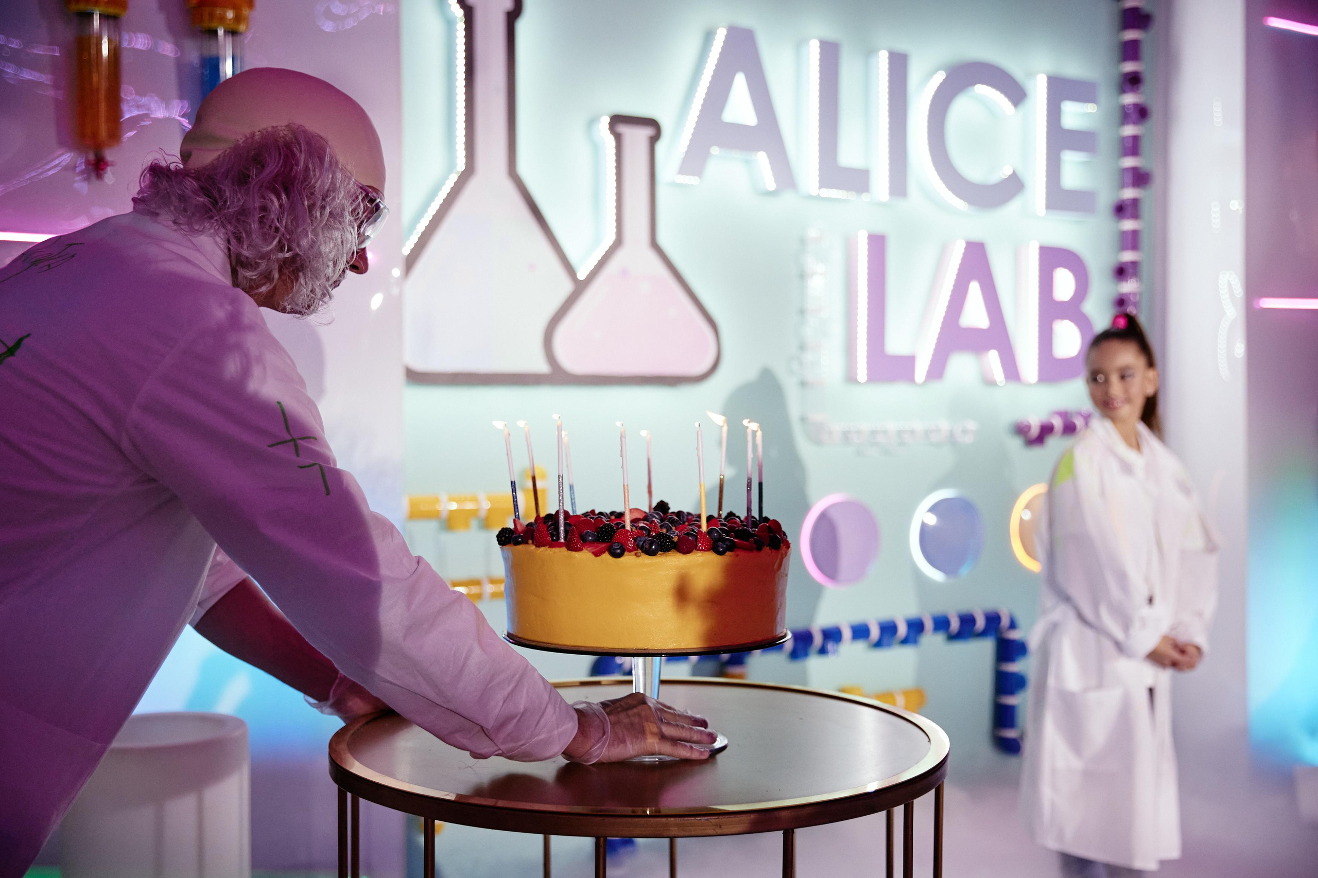ALICE LAB. Дмитрий Мазуркевич: Профессиональный Репортажный Фотограф