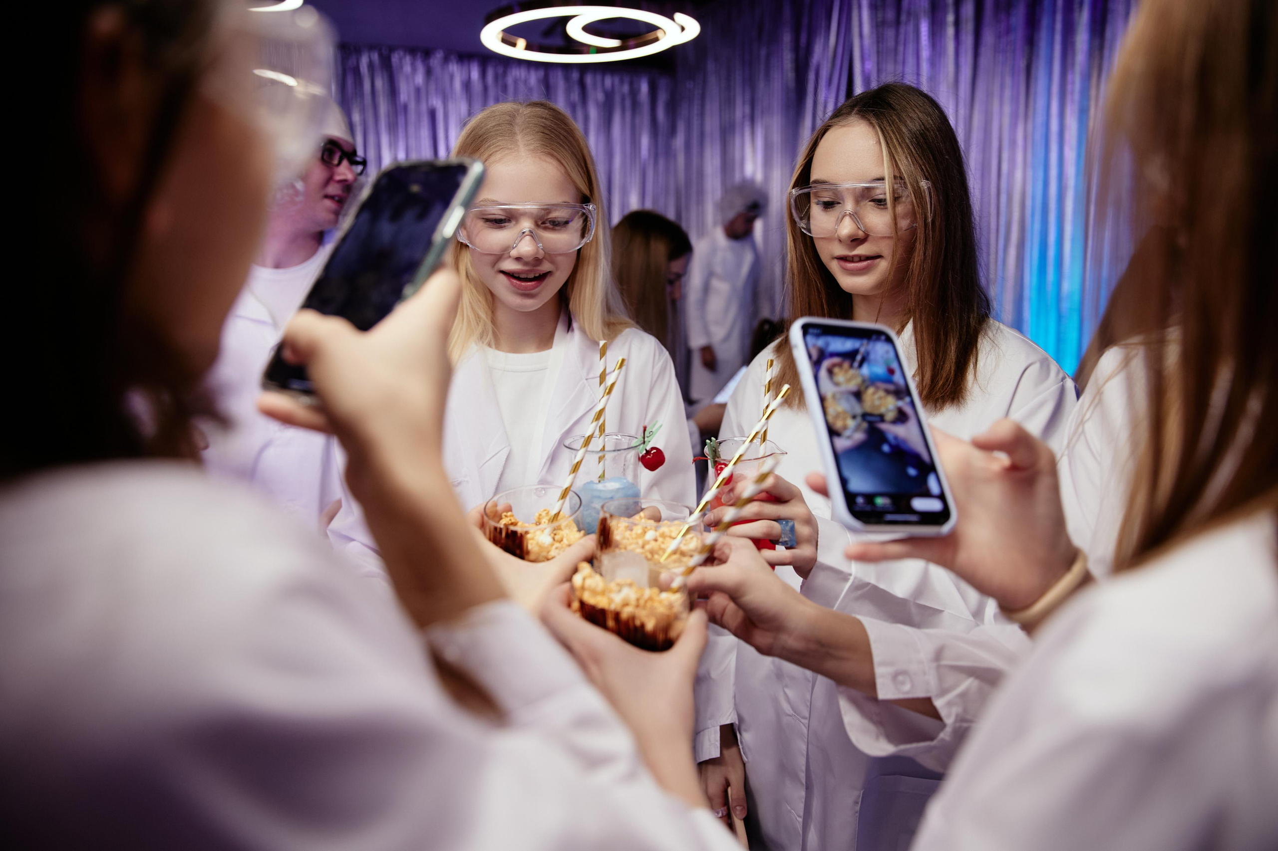 ALICE LAB. Дмитрий Мазуркевич: Профессиональный Репортажный Фотограф