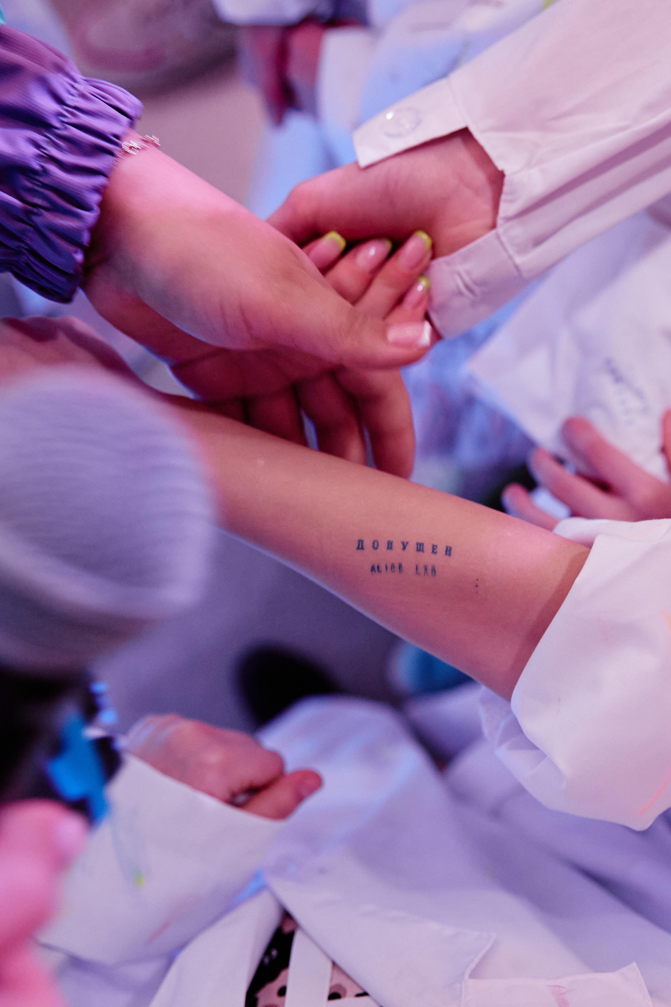 ALICE LAB. Дмитрий Мазуркевич: Профессиональный Репортажный Фотограф