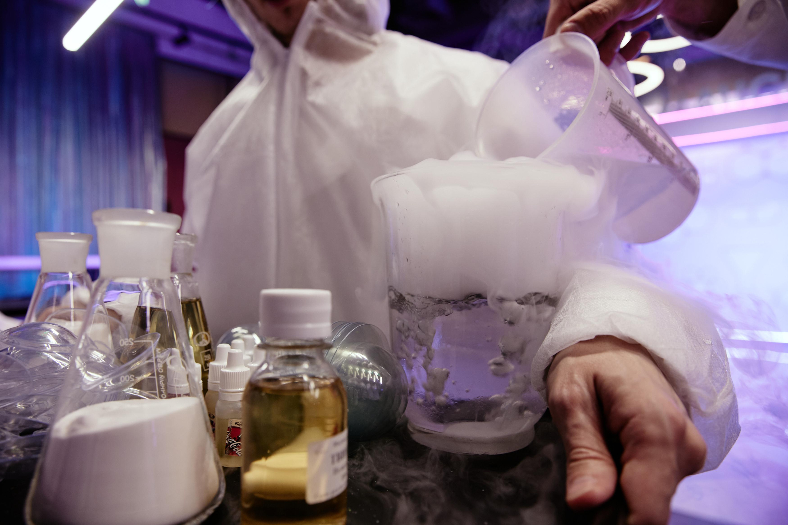 ALICE LAB. Дмитрий Мазуркевич: Профессиональный Репортажный Фотограф