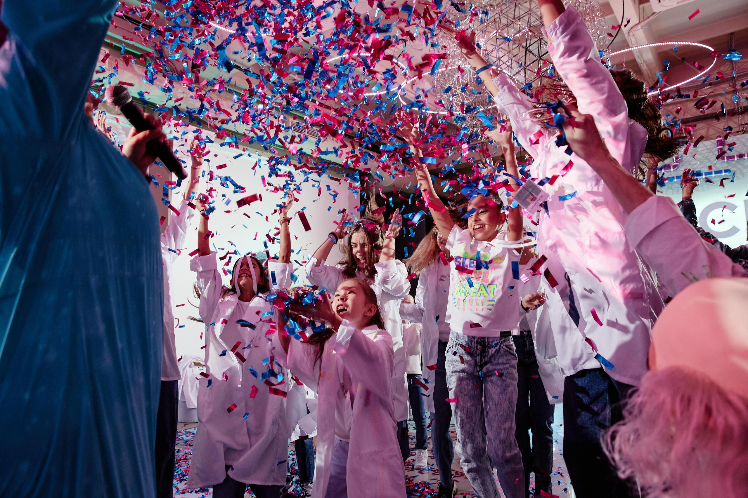 ALICE LAB. Дмитрий Мазуркевич: Профессиональный Репортажный Фотограф