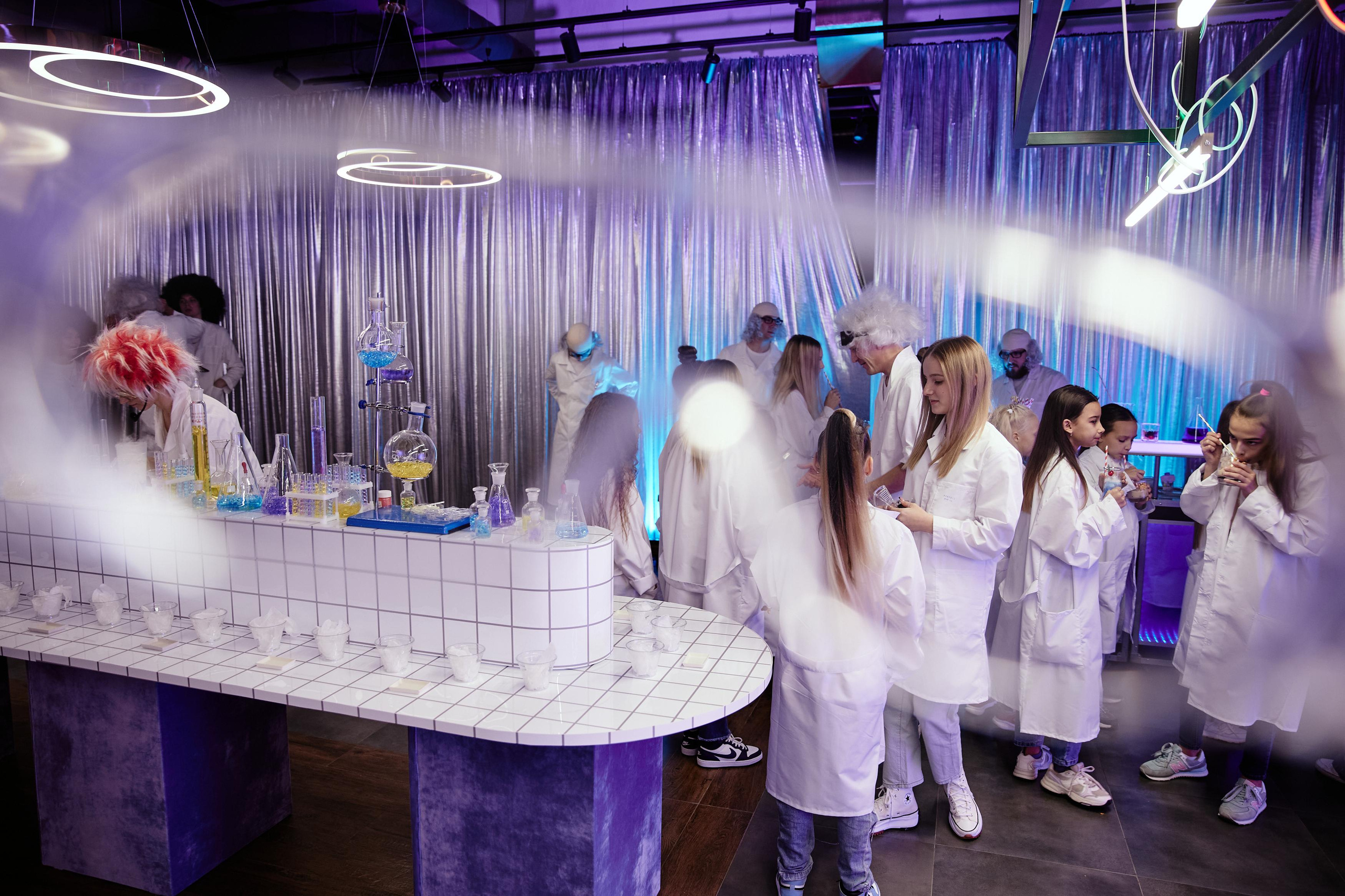 ALICE LAB. Дмитрий Мазуркевич: Профессиональный Репортажный Фотограф