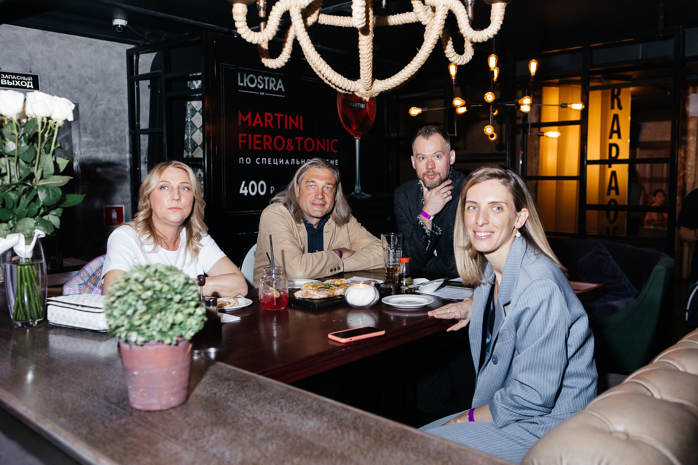 Полюшка в Lustra bar. Репортажный и свадебный фотограф Катерина Потапова