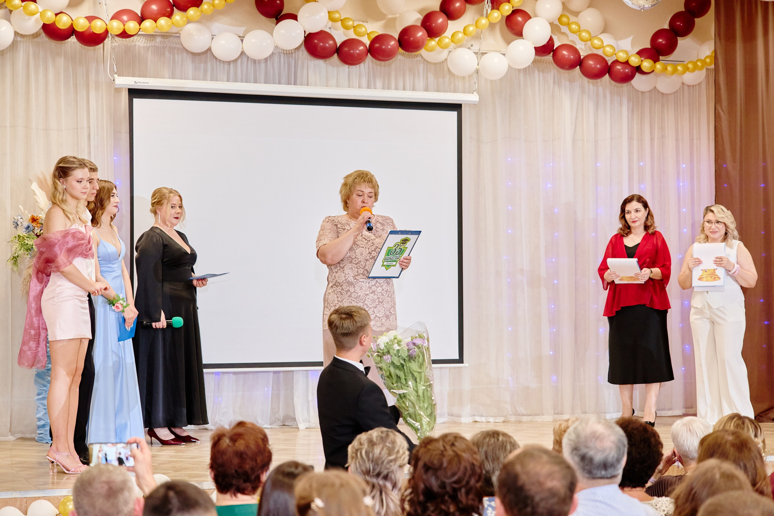 Выпускной 35 Сош. Фотограф Выпускные альбомы Таганрог Сергей Коробченко