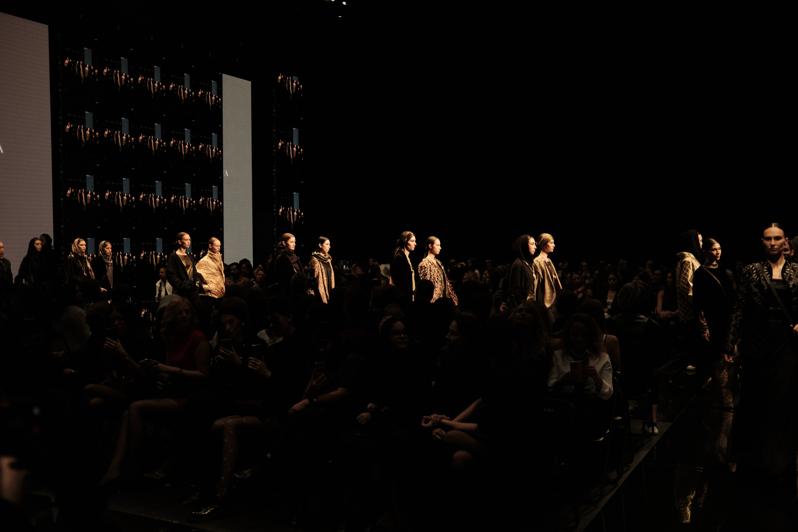 St. Petersburg Fashion Week october 2025. Контент фотограф в Санкт-Петербурге Иванова Юлия