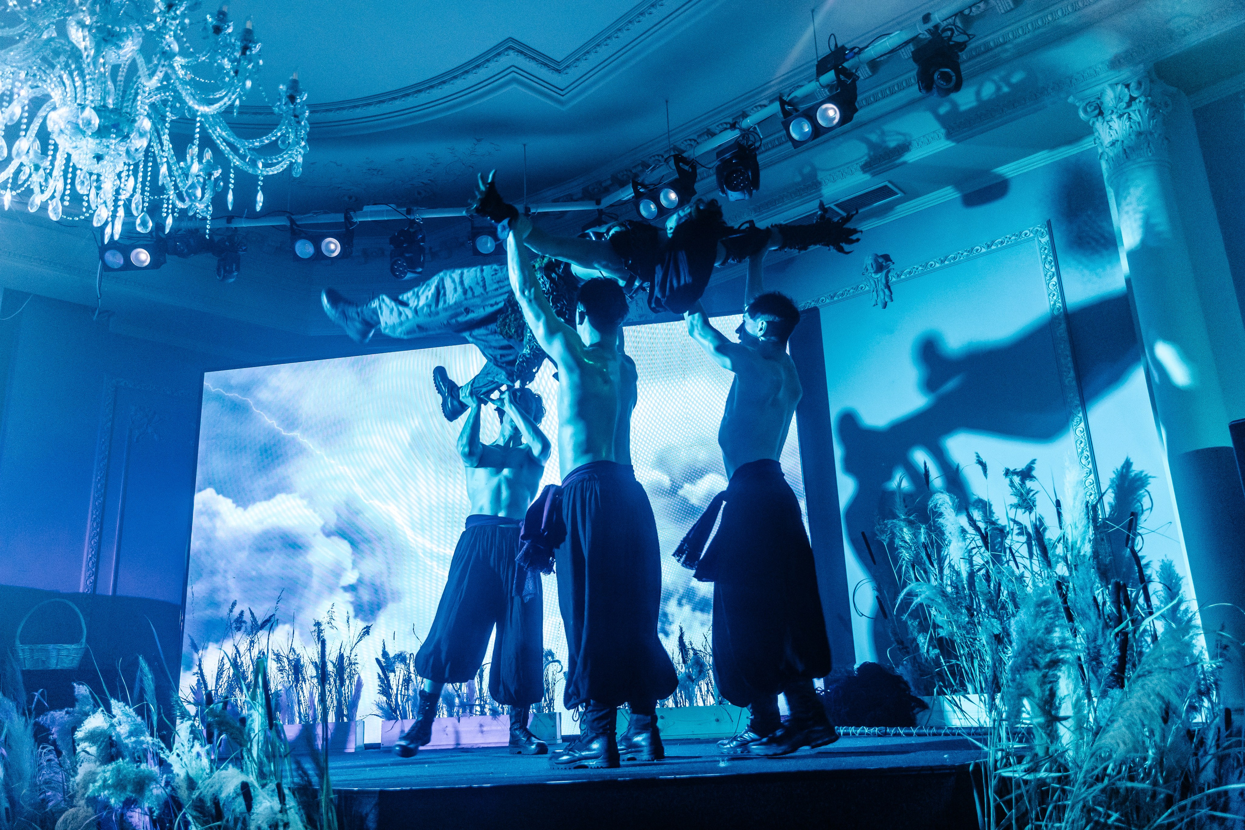 МЕГАДЕВИЧНИК 8 марта. Портфолио свадебного фотографа. Роман Каргаполов