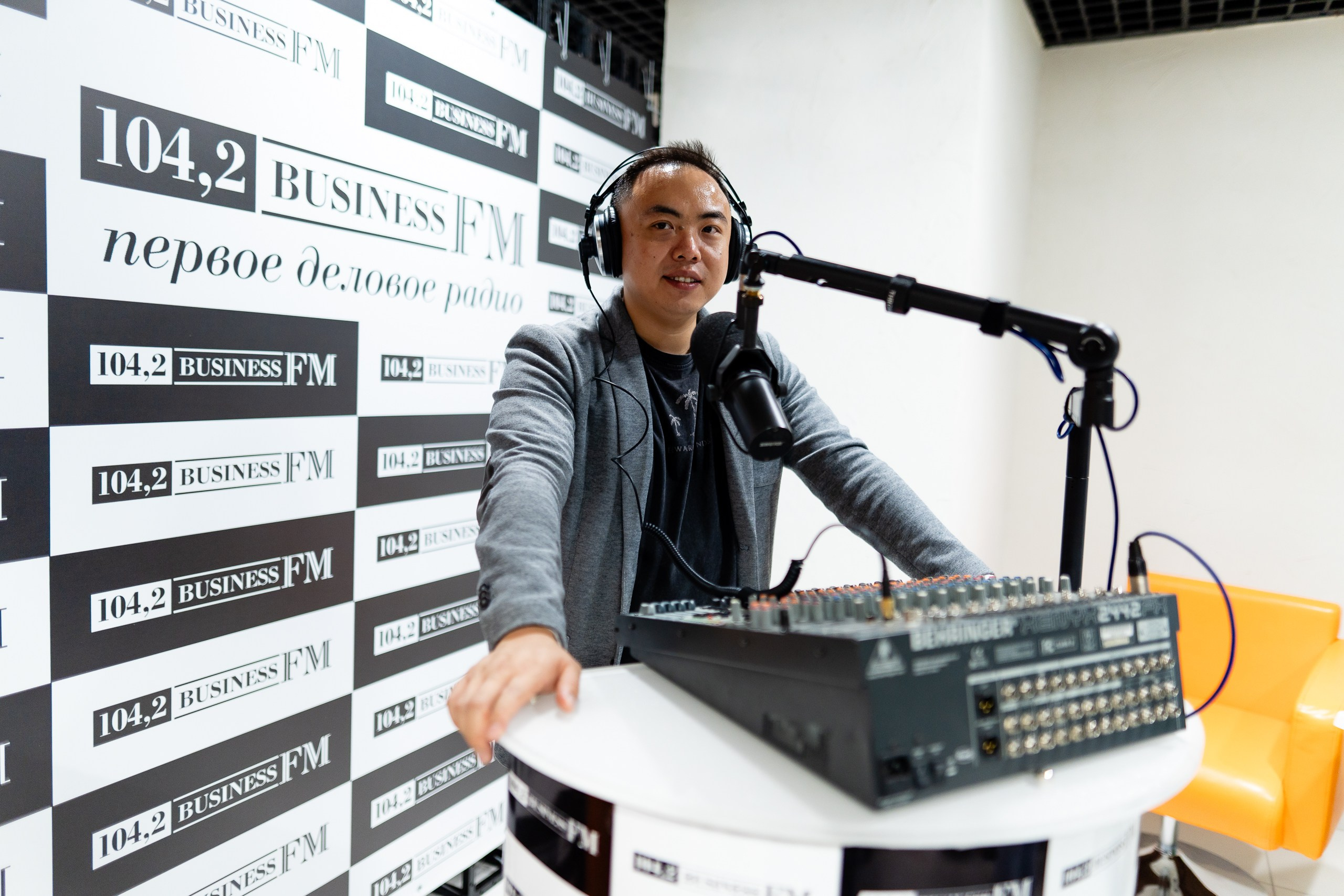 Медианочь. Репортажный фотограф Красноярск Алекс Чампакхам