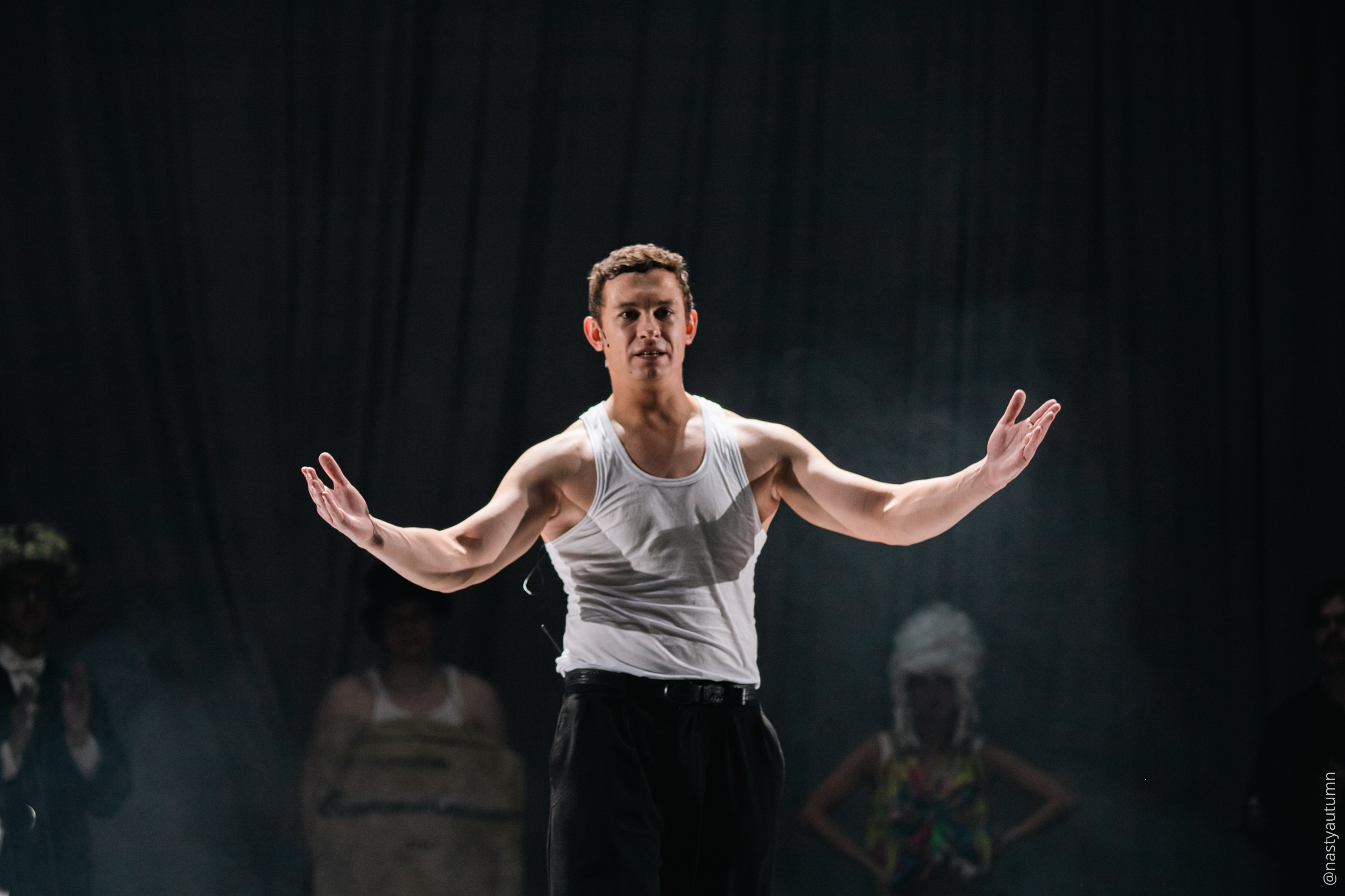 Генеральный прогон «Маяковский. Я сам.». Репортажный и концертный фотограф в Москве Анастасия Осень