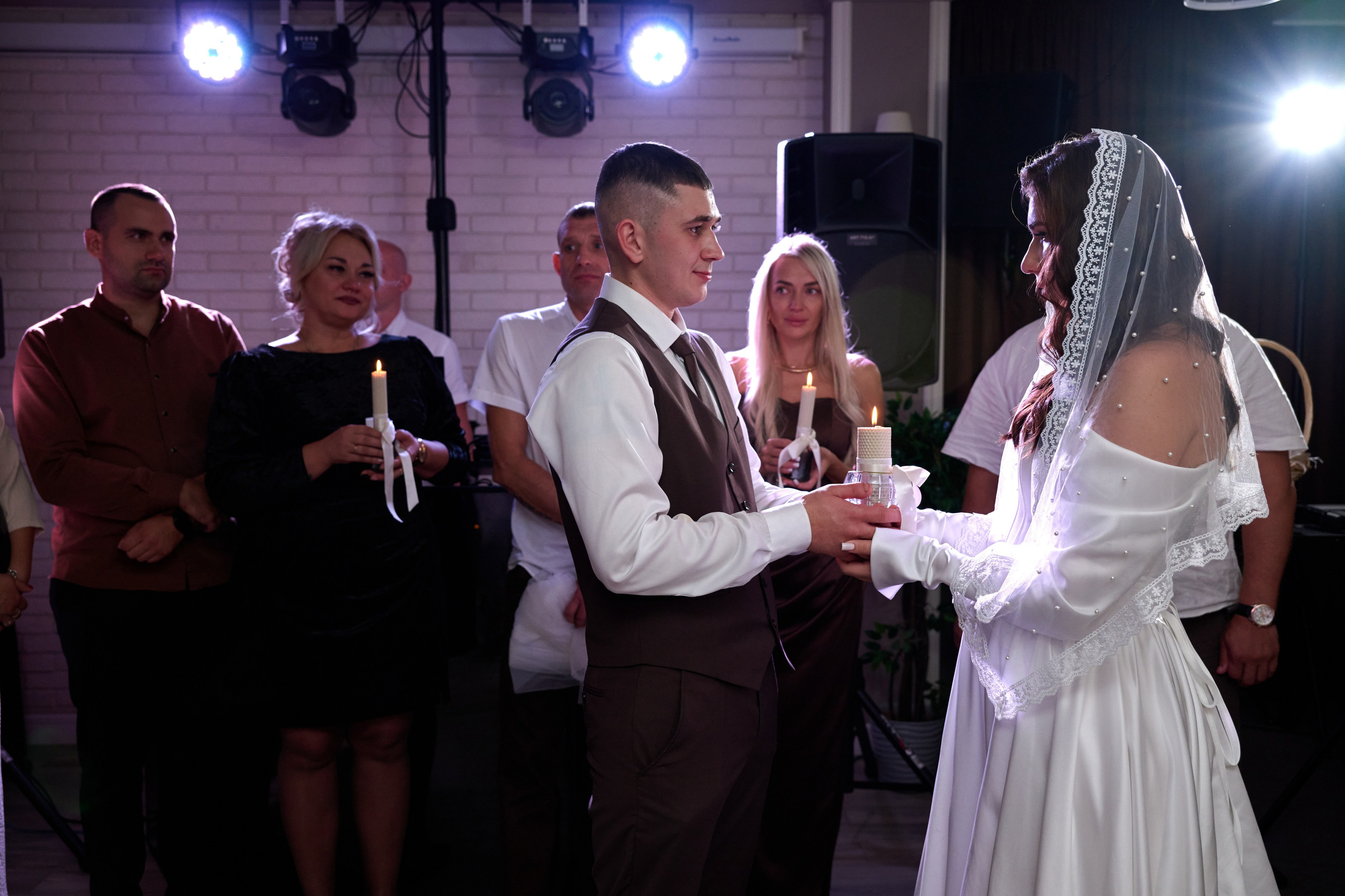 Свадьба Дениса и Валерии в Старом Осколе. Профессиональный фотограф Старый Оскол, Губкин — свадьба, венчание, крещение, юбилей и день рождения