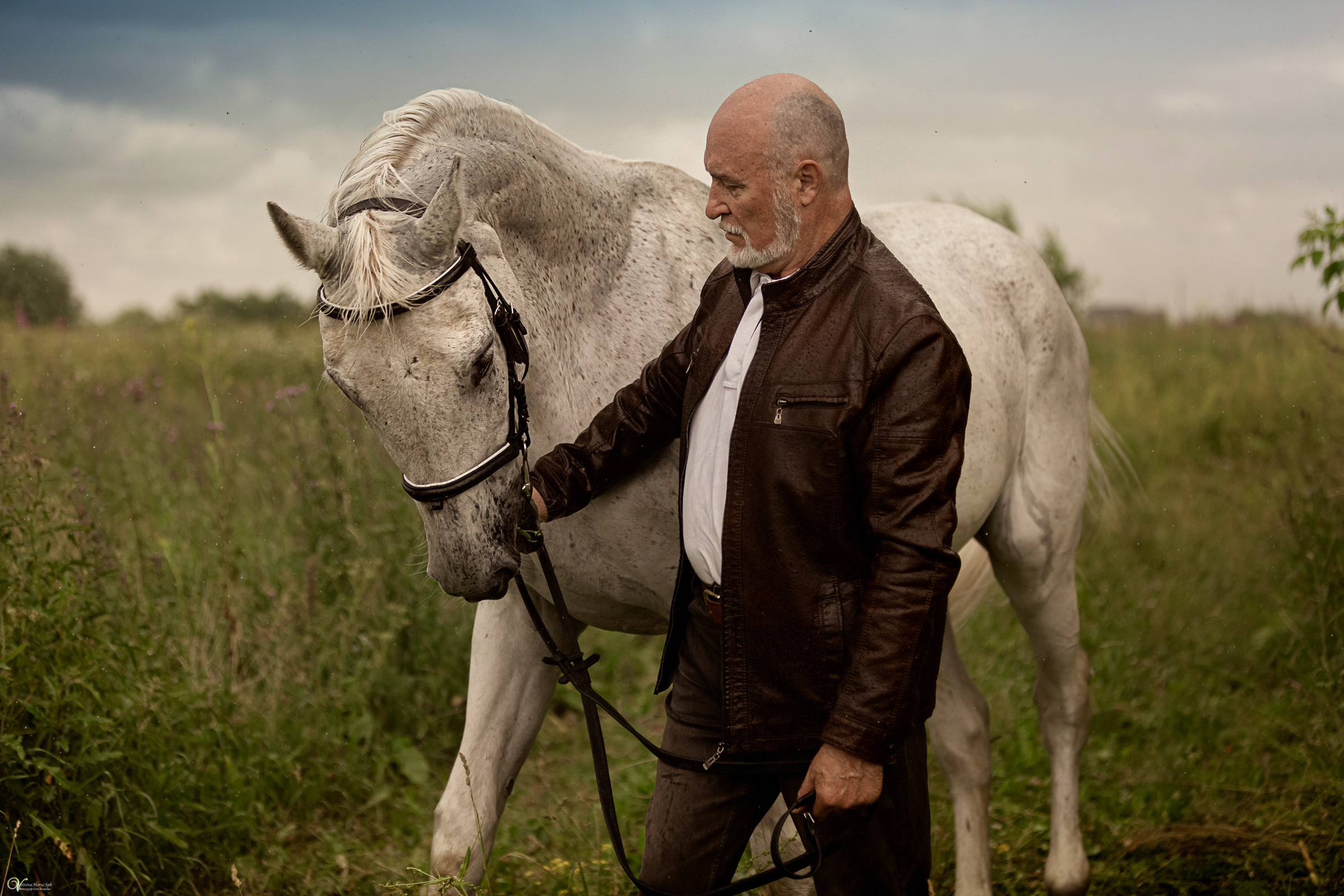 В ливень_Мужской портрет. Фотограф женский и мужской портрет Санкт-Петербург