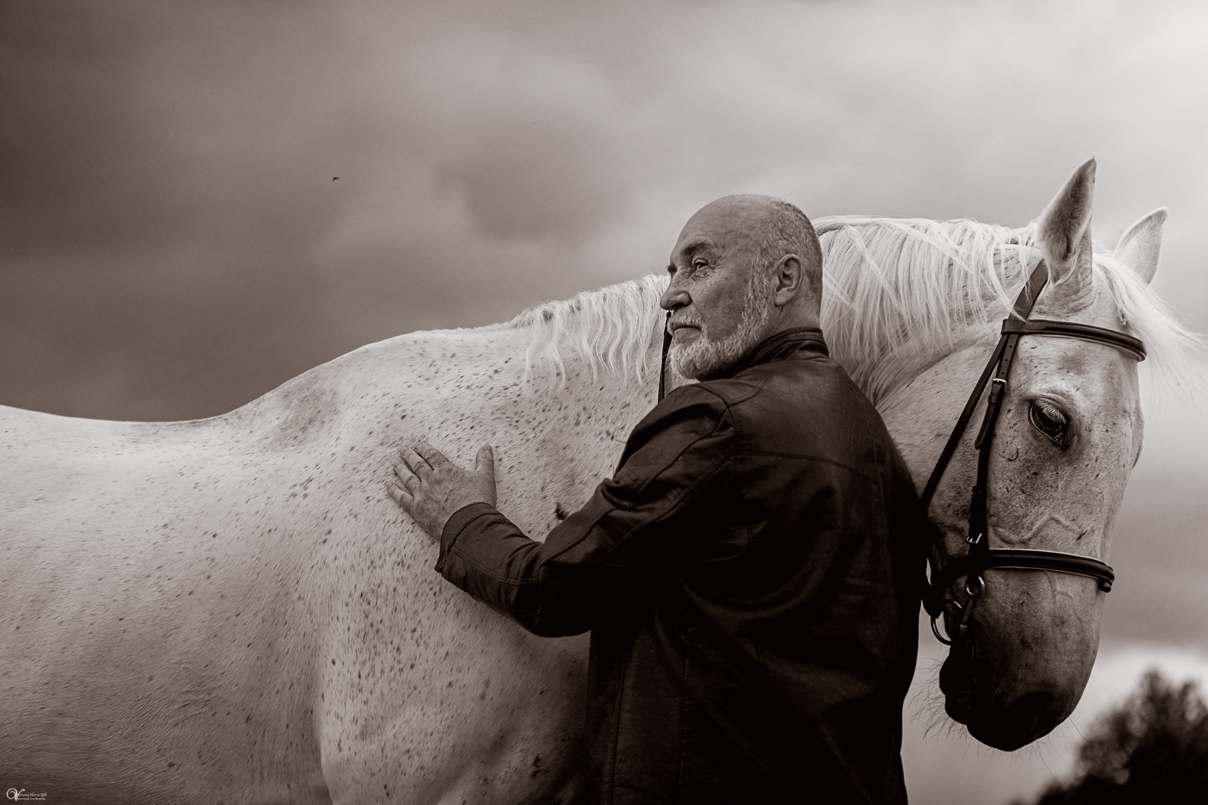 В ливень_Мужской портрет. Фотограф женский и мужской портрет Санкт-Петербург