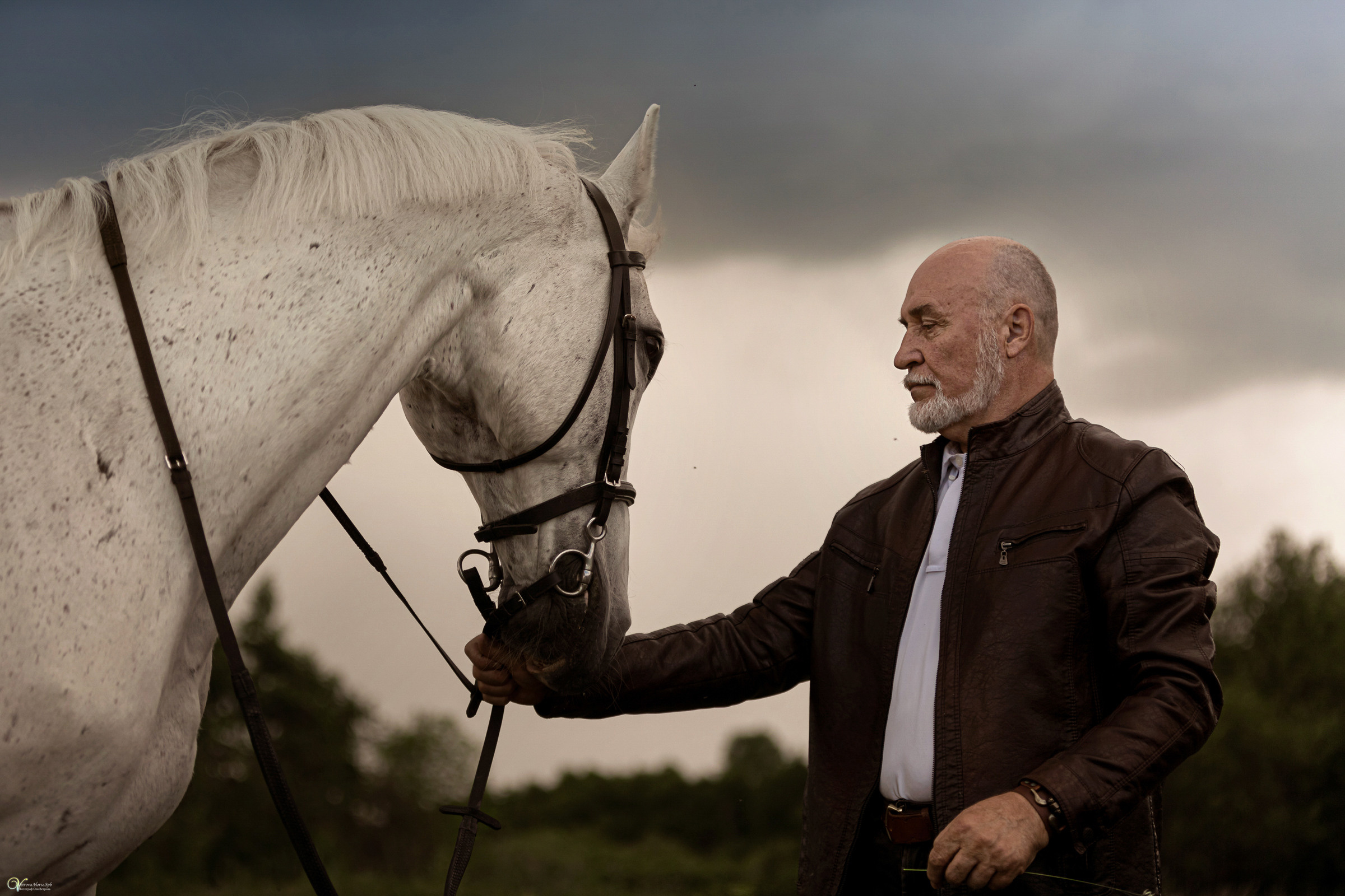 В ливень_Мужской портрет. Фотограф женский и мужской портрет Санкт-Петербург