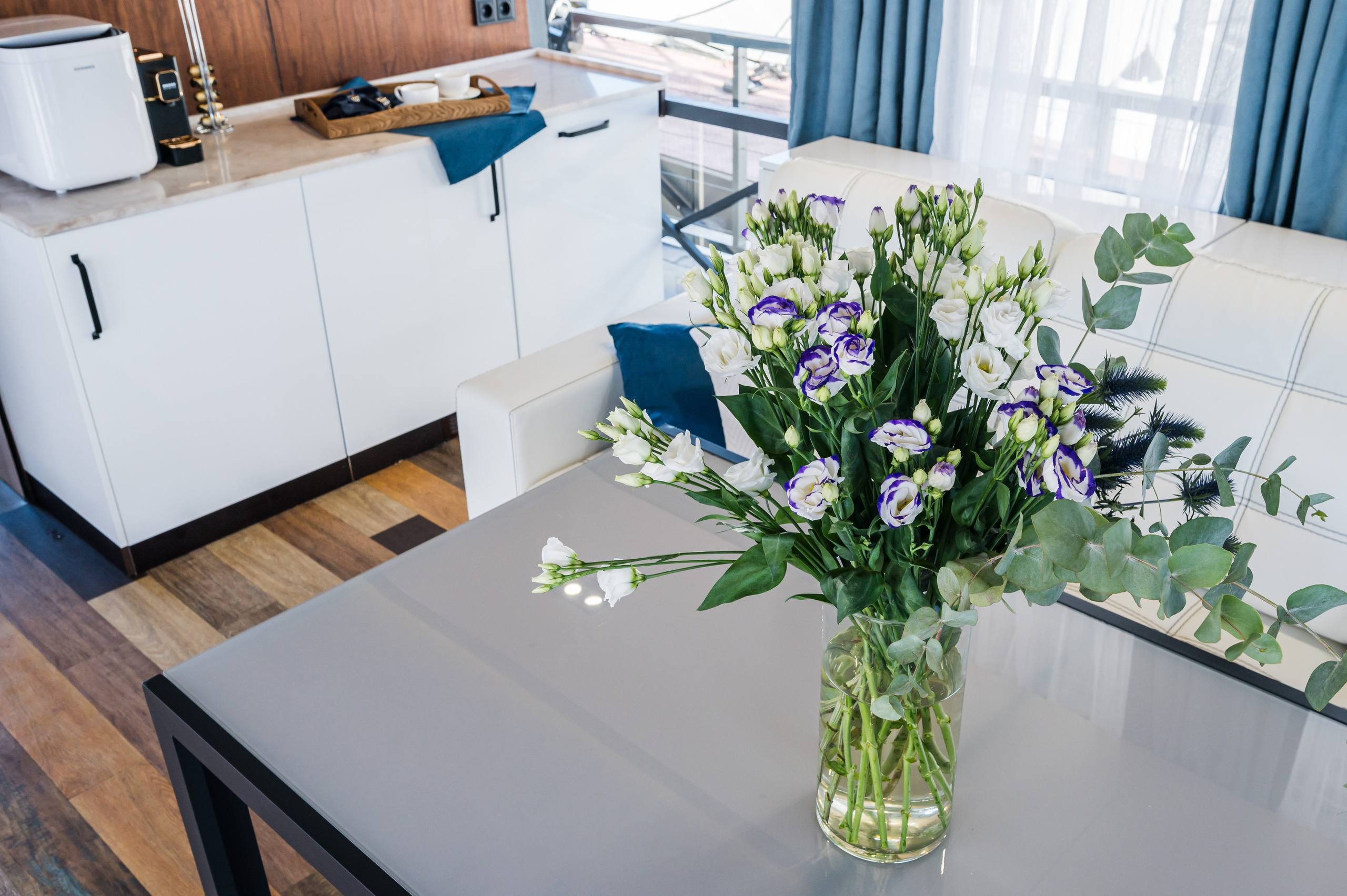 Хаусботы для вечеринок и бизнес-встреч. Интерьерный Фотограф Москва Криста FLY Труфанова