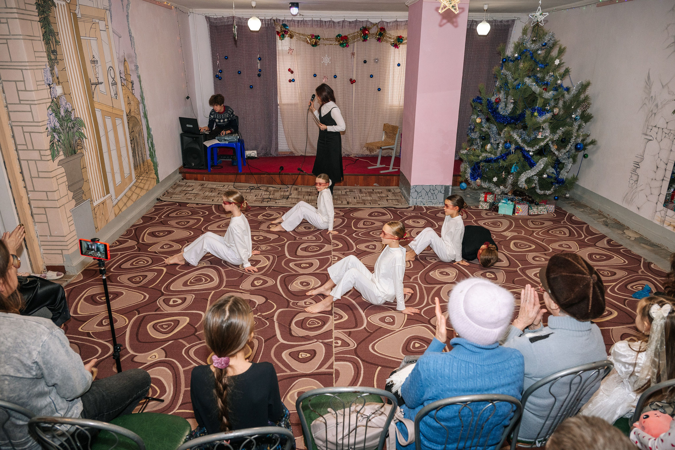 Новогодняя ёлка 2026. Семейный клуб «Открытый город»