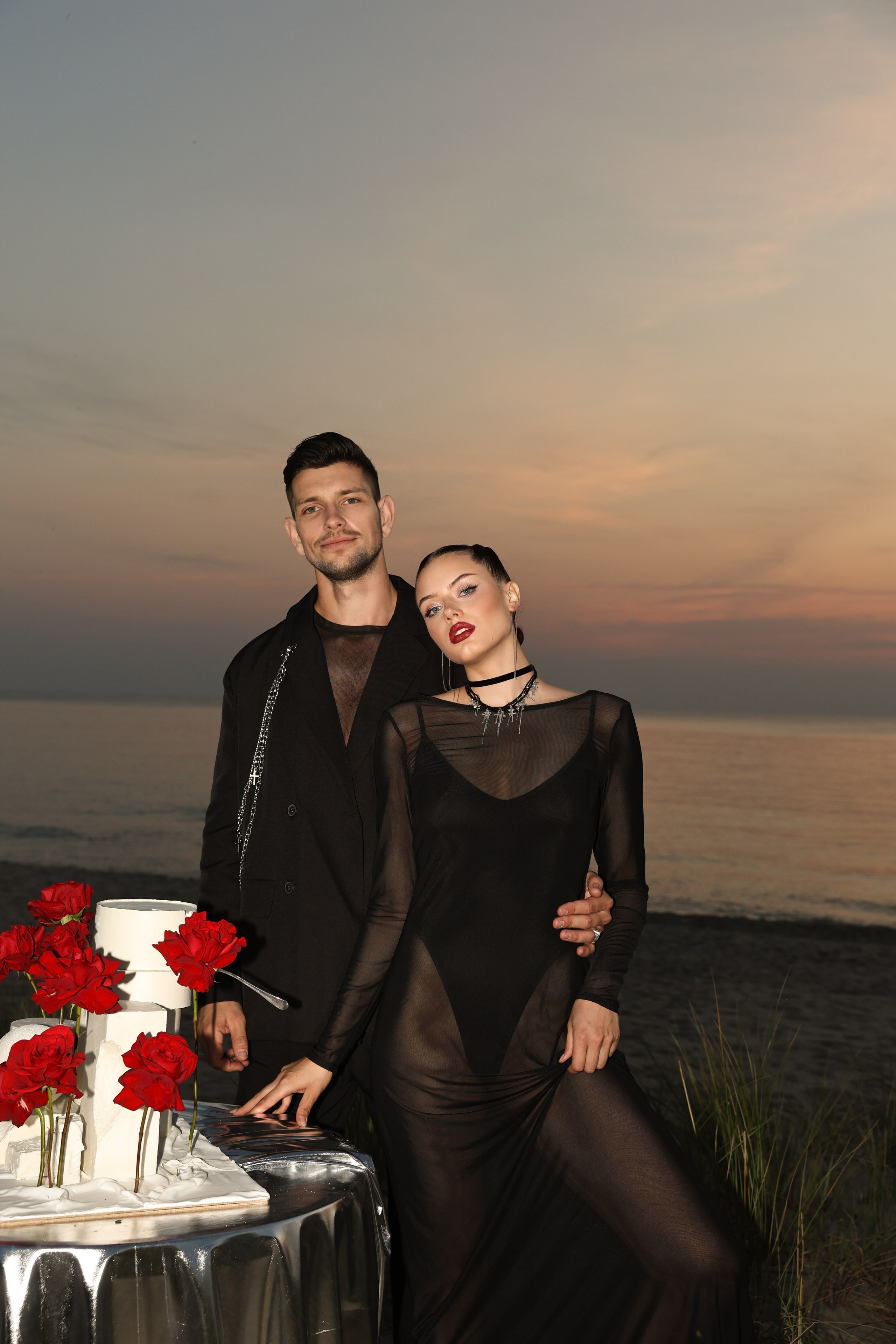 Камерная свадьба на берегу моря. Свадебный фотограф