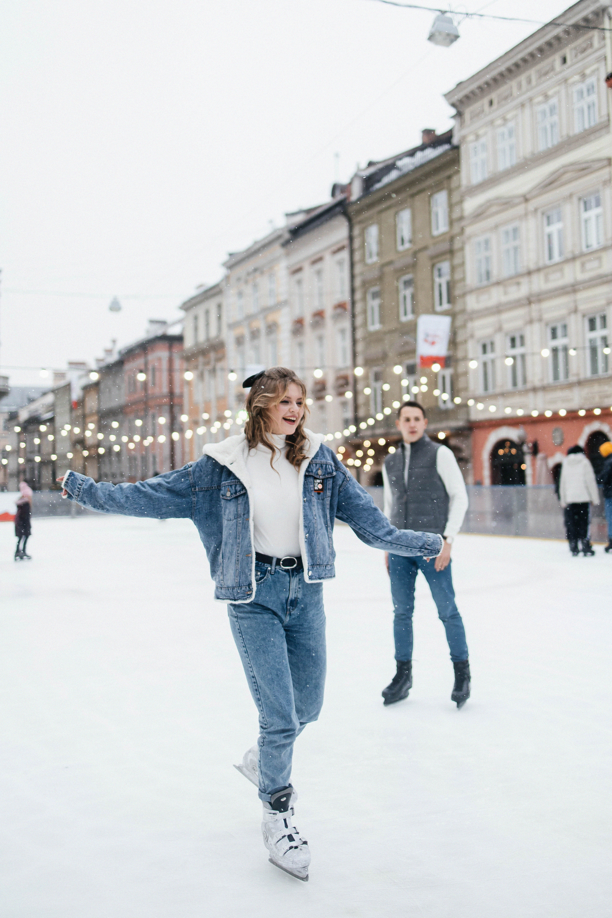 На катке во Львове. Свадебный и портретный фотограф Минск Евсович Инна