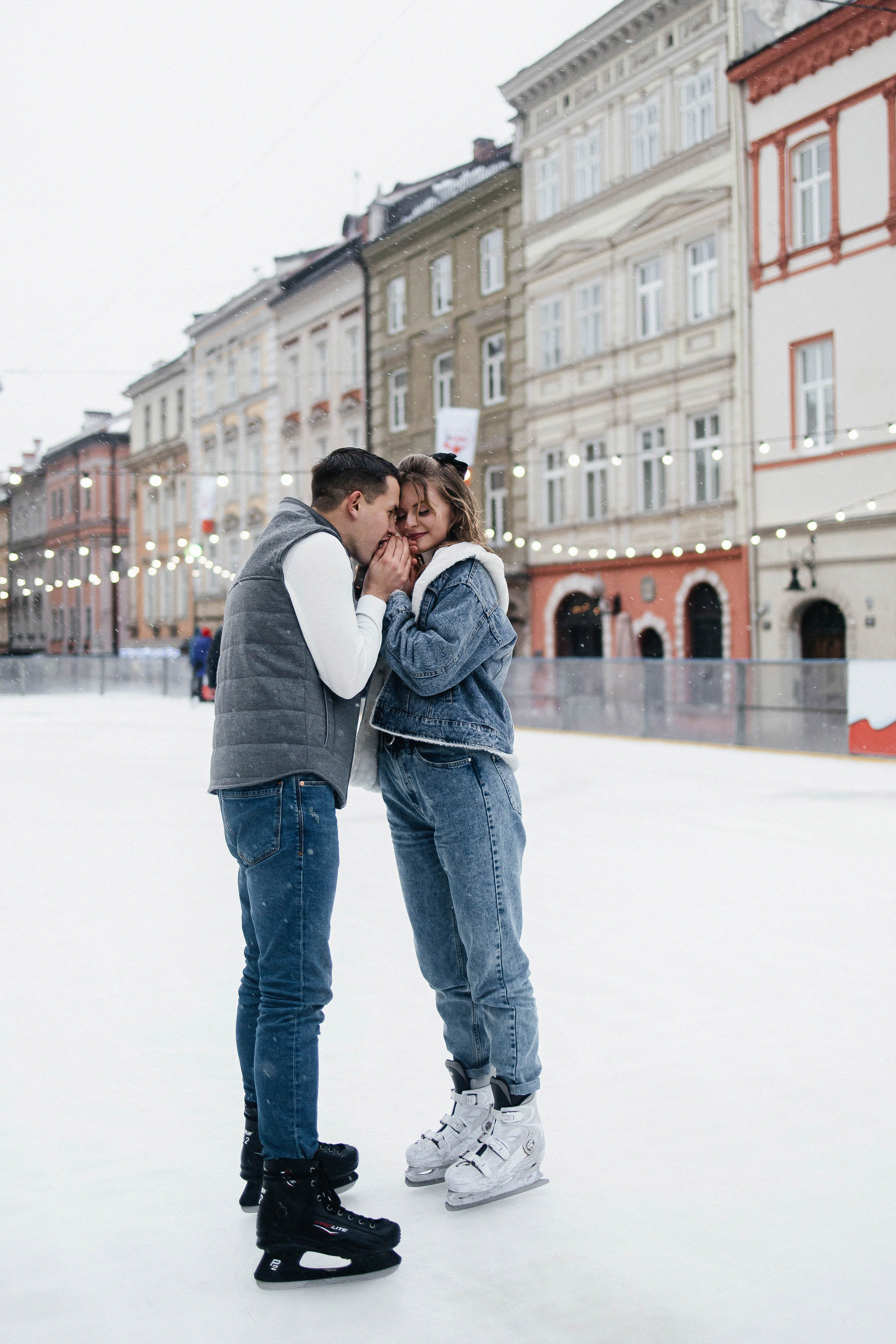 На катке во Львове. Свадебный и портретный фотограф Минск Евсович Инна