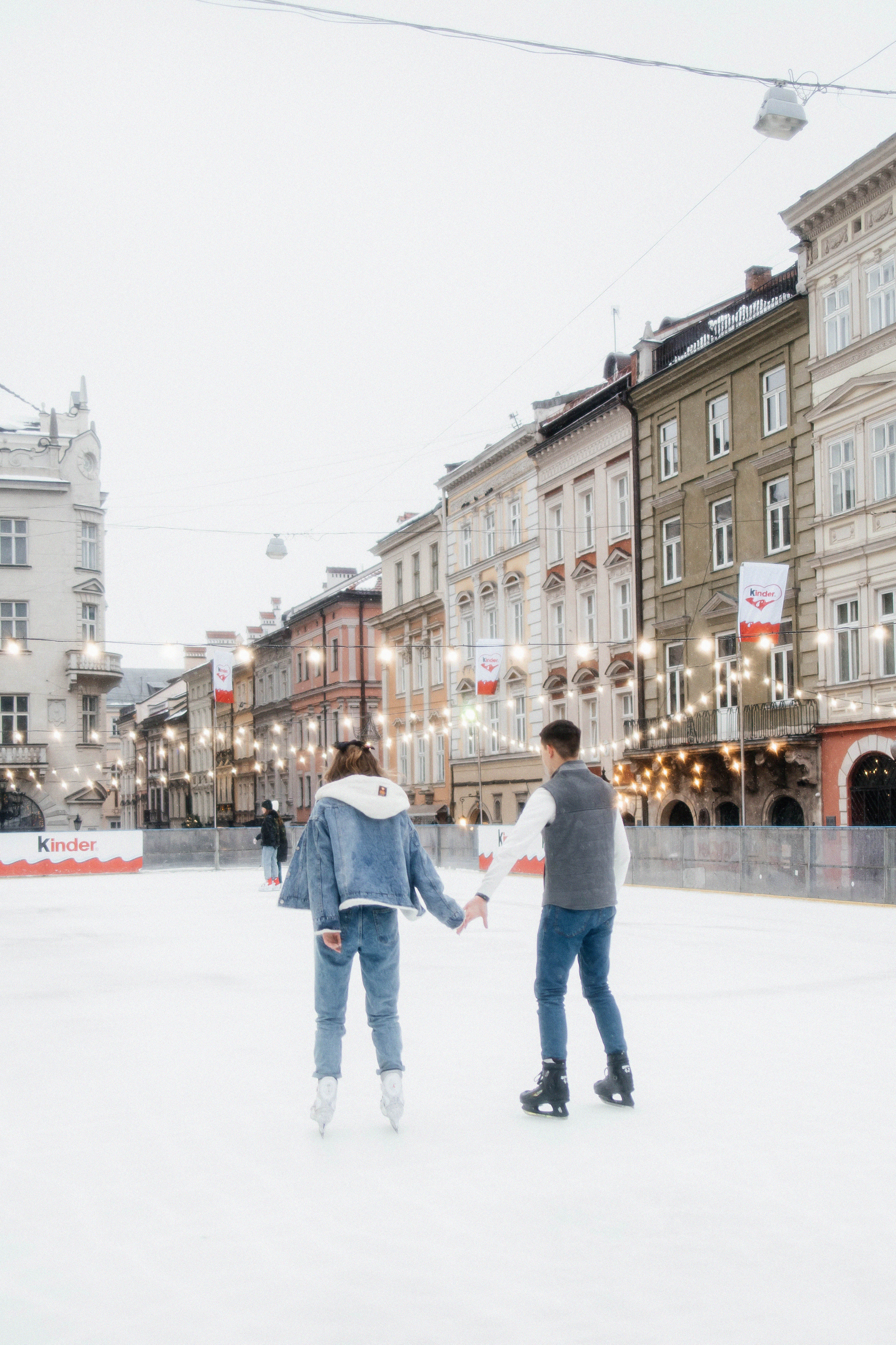 На катке во Львове. Свадебный и портретный фотограф Минск Евсович Инна