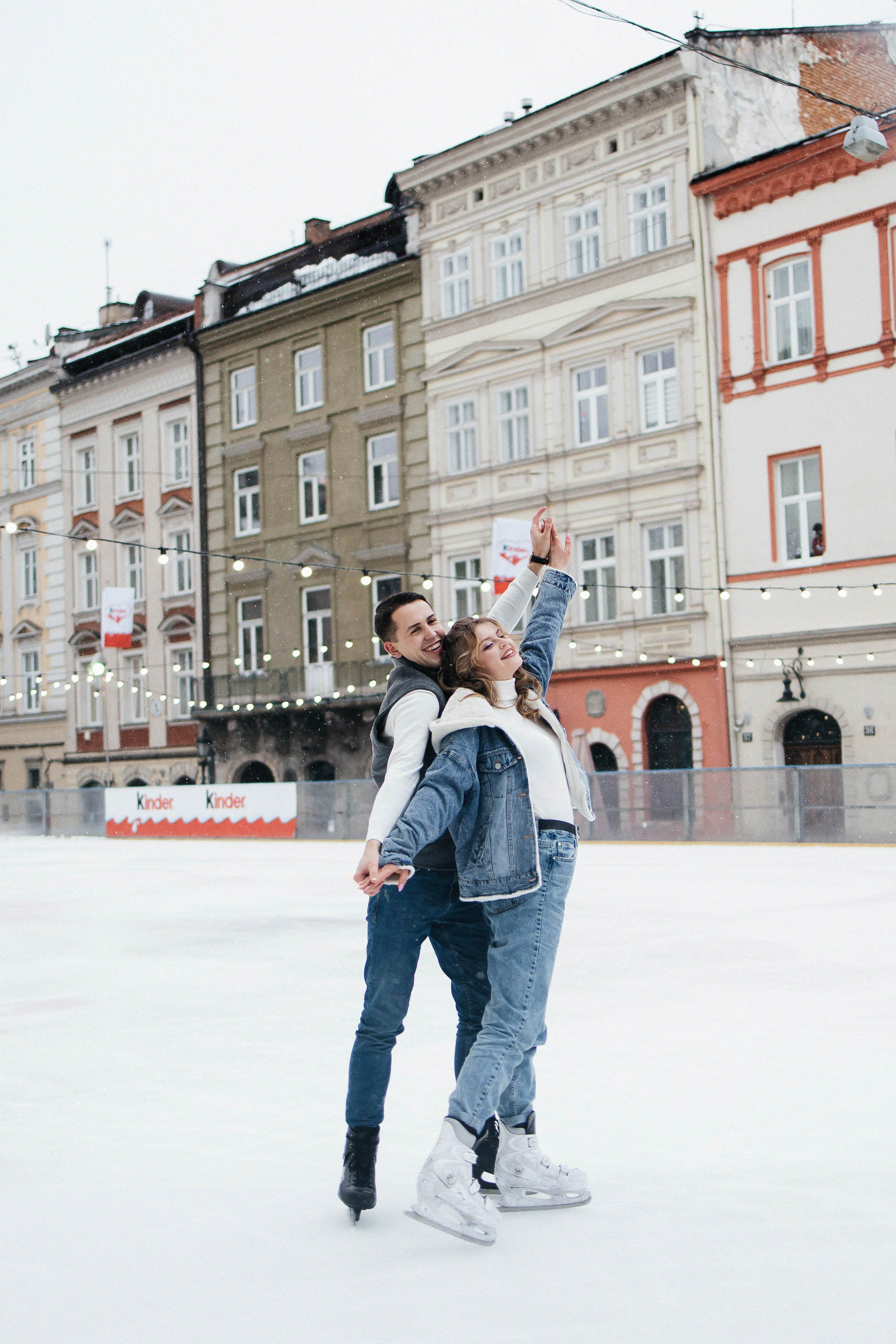 На катке во Львове. Свадебный и портретный фотограф Минск Евсович Инна