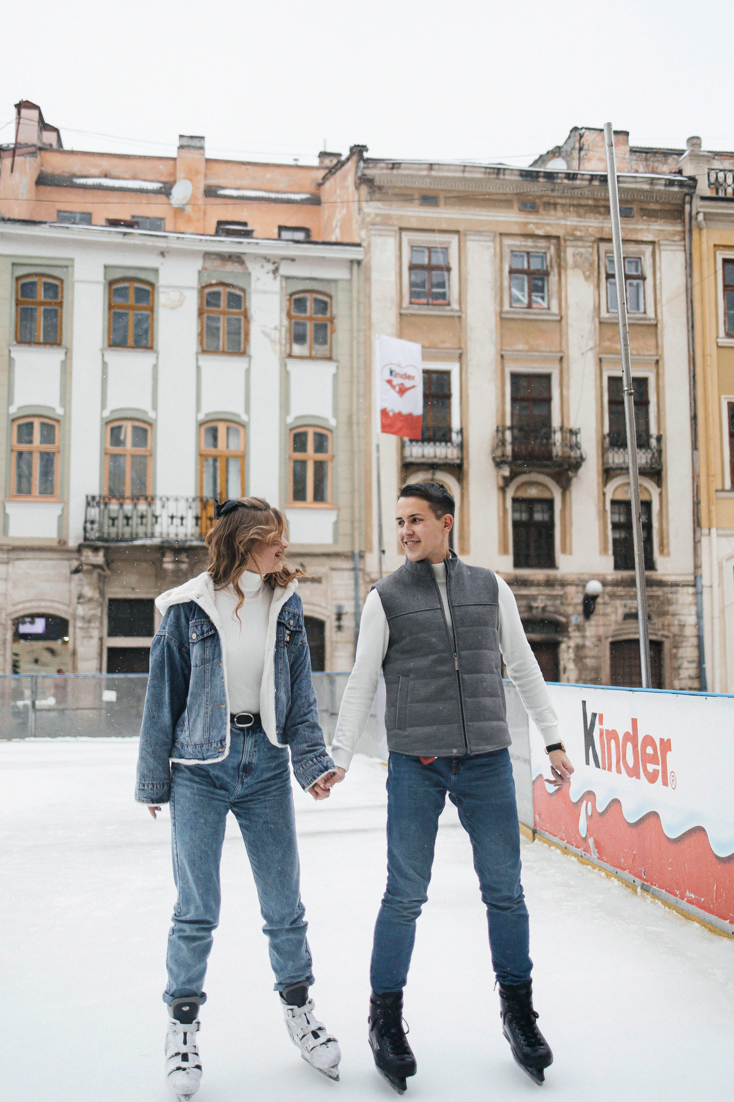 На катке во Львове. Свадебный и портретный фотограф Минск Евсович Инна
