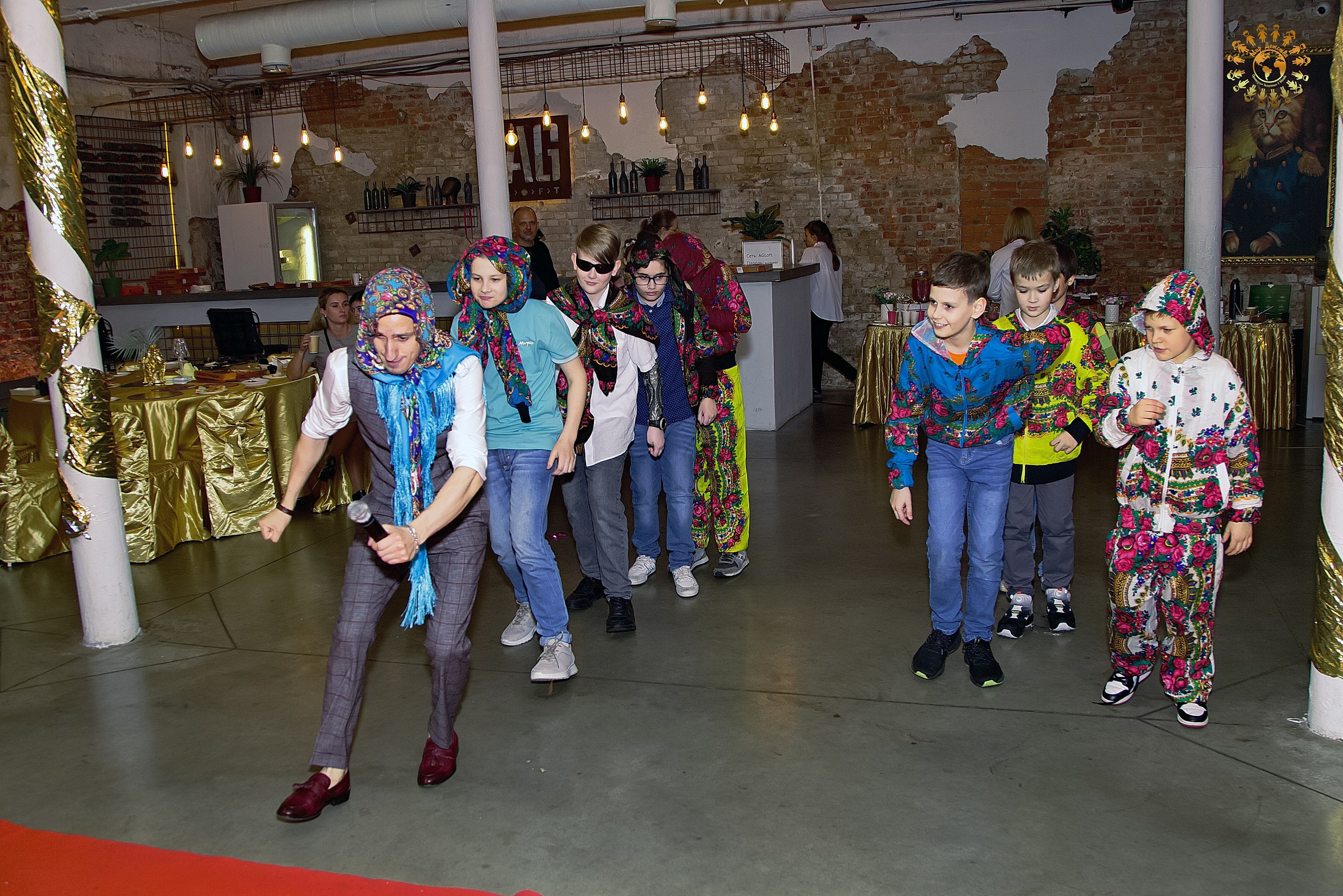 Выпускной 2023 (Школа 109, 4-й класс). Репортажная съемка в Москве и области. Анималистика