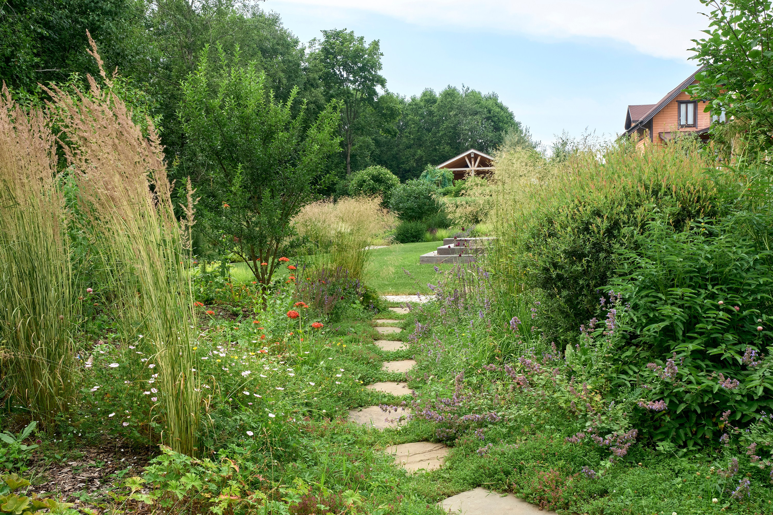 Ландшафтный и интерьерный фотограф Наталья Соловьева. Фотосъемка частного сада в&nbsp;Ломоносовском районе для ландшафтного дизайнера Анаит Акопян и&nbsp;студии ВСЕВСАД | interioto