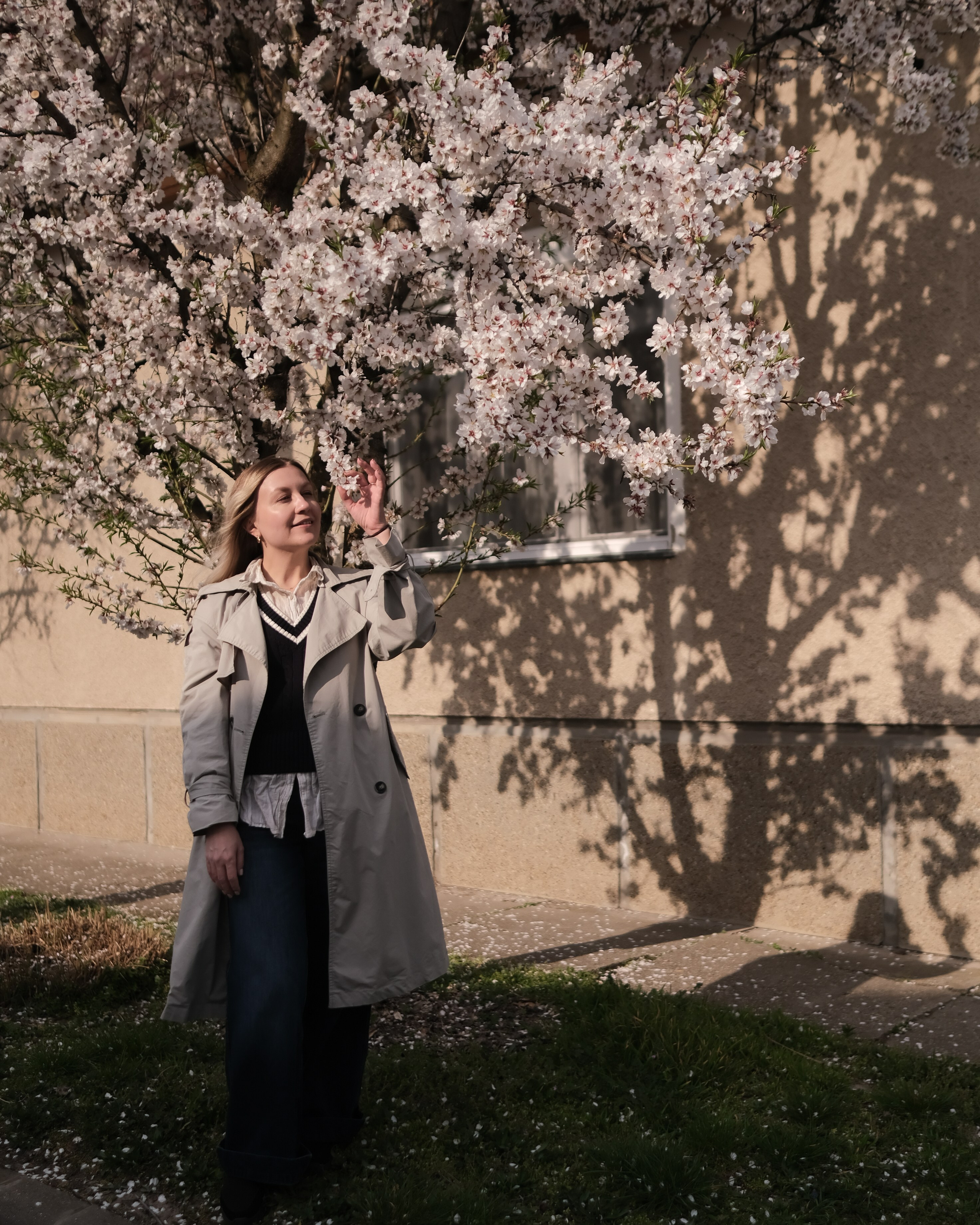 Elena. Blooming in Budapest. Portrait photographer Olga Prokopova based in Budapest