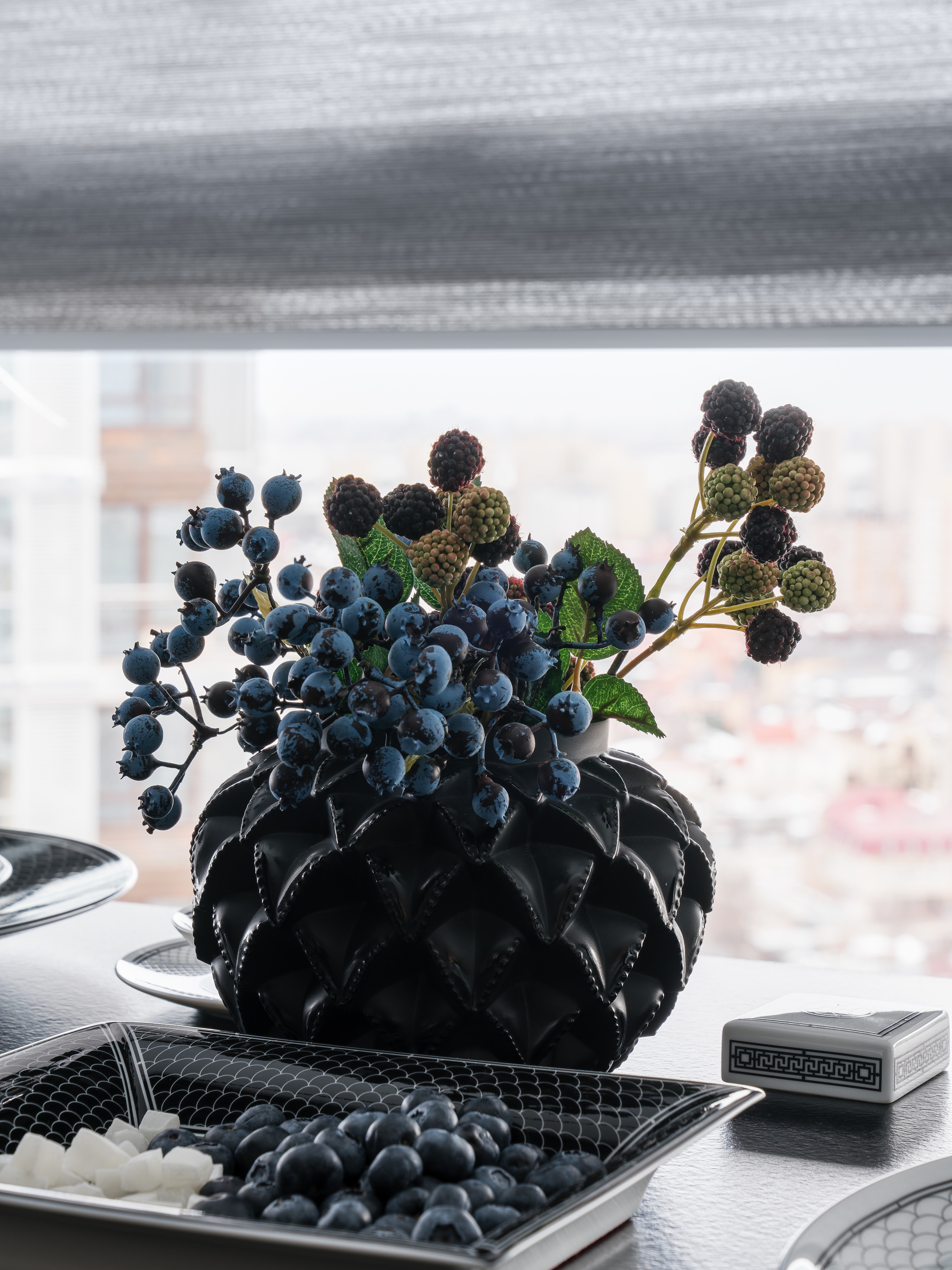 дизайнер Евгений Махнёв, декоратор Лиа Саргсян, фотограф Сергей Денисенко