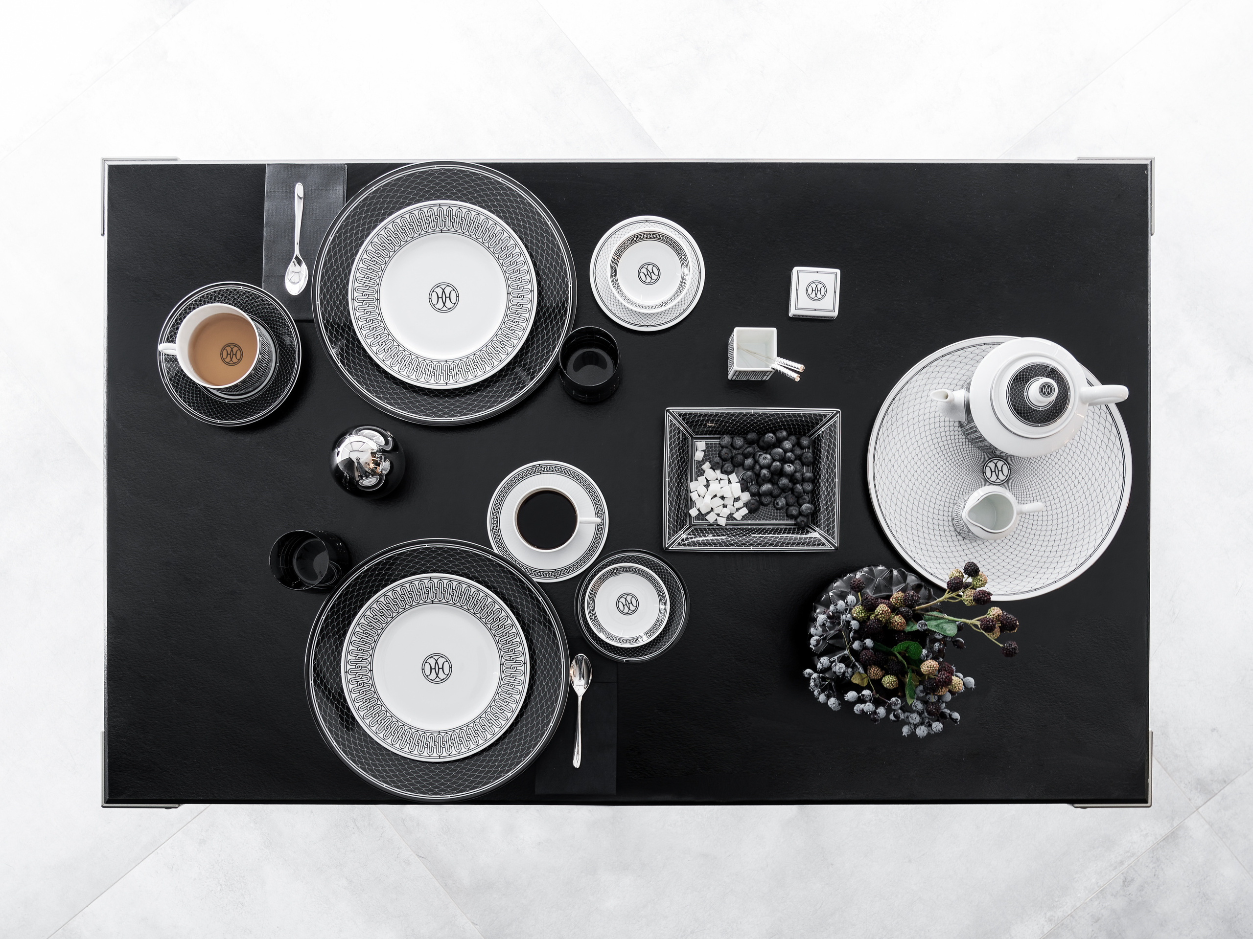 дизайнер Евгений Махнёв, декоратор Лиа Саргсян, фотограф Сергей Денисенко