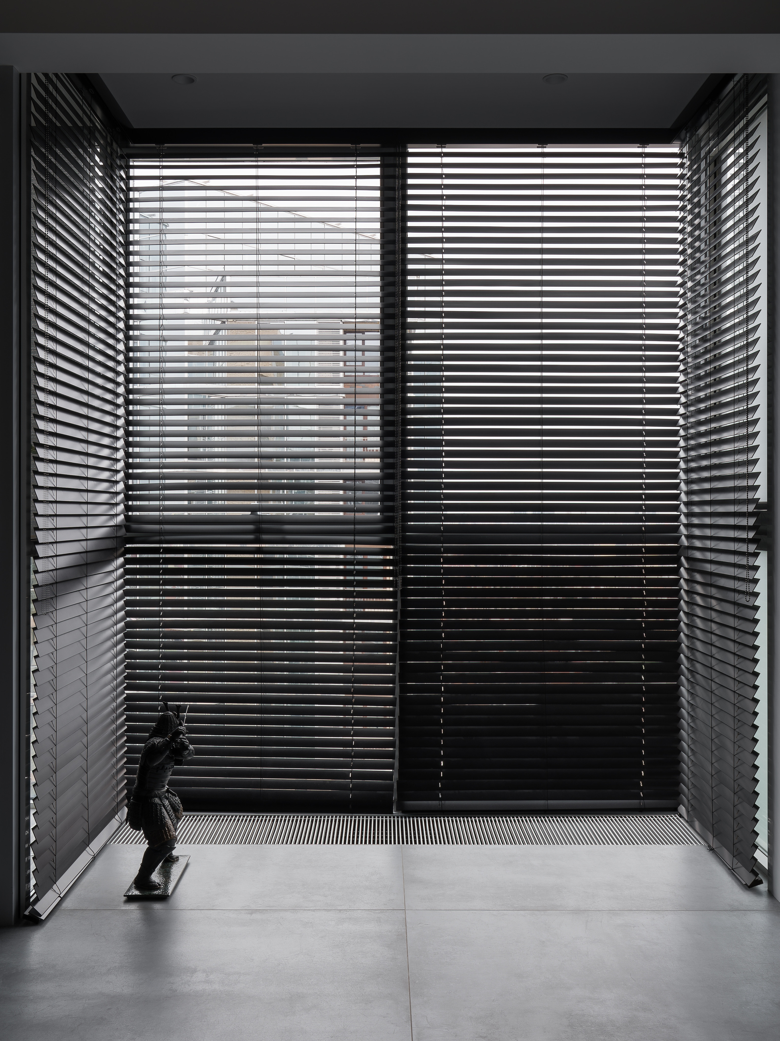 дизайнер Евгений Махнёв, декоратор Лиа Саргсян, фотограф Сергей Денисенко