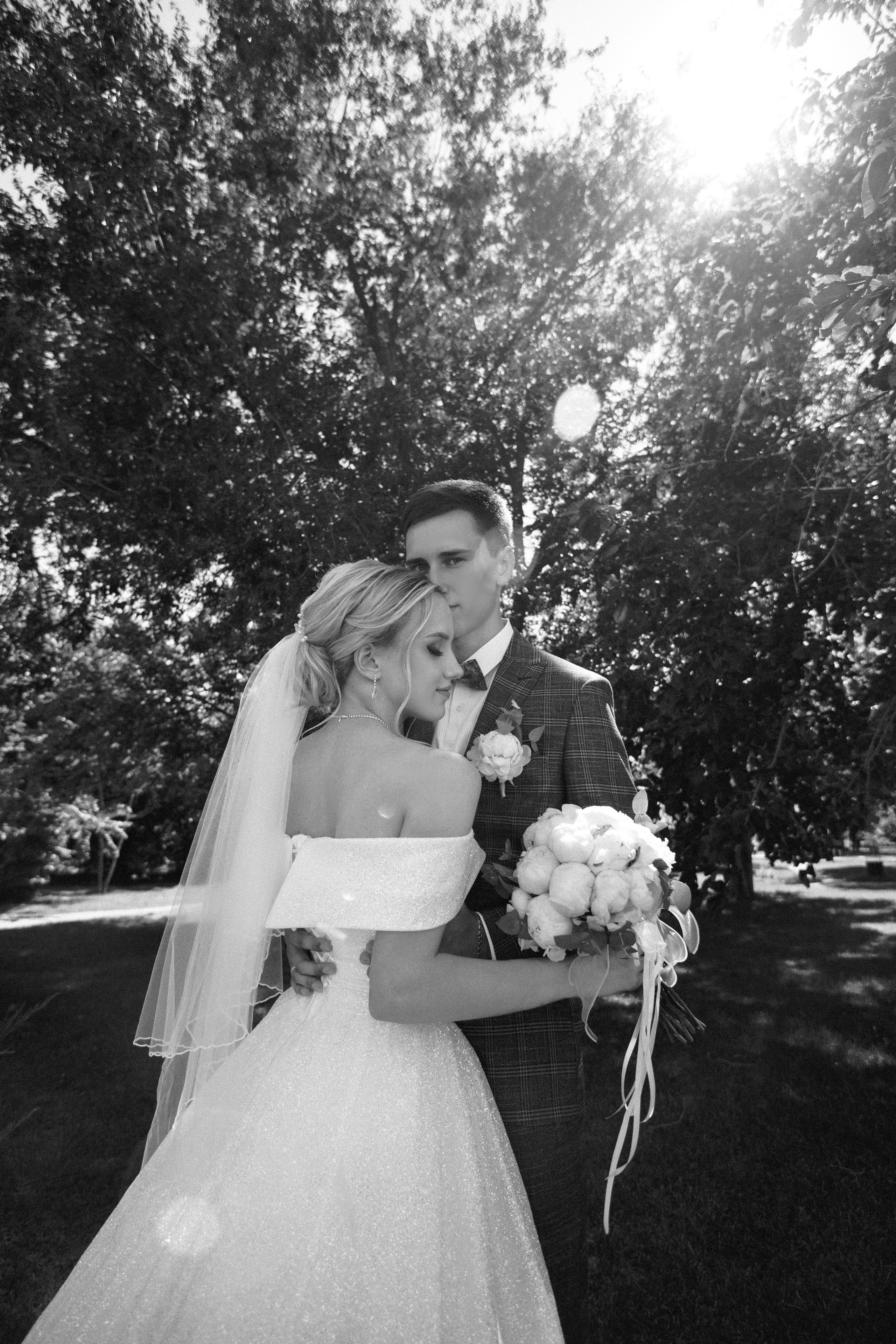 B & A. Свадебный фотограф в г. Астрахань. Так же выезжаю в другие города