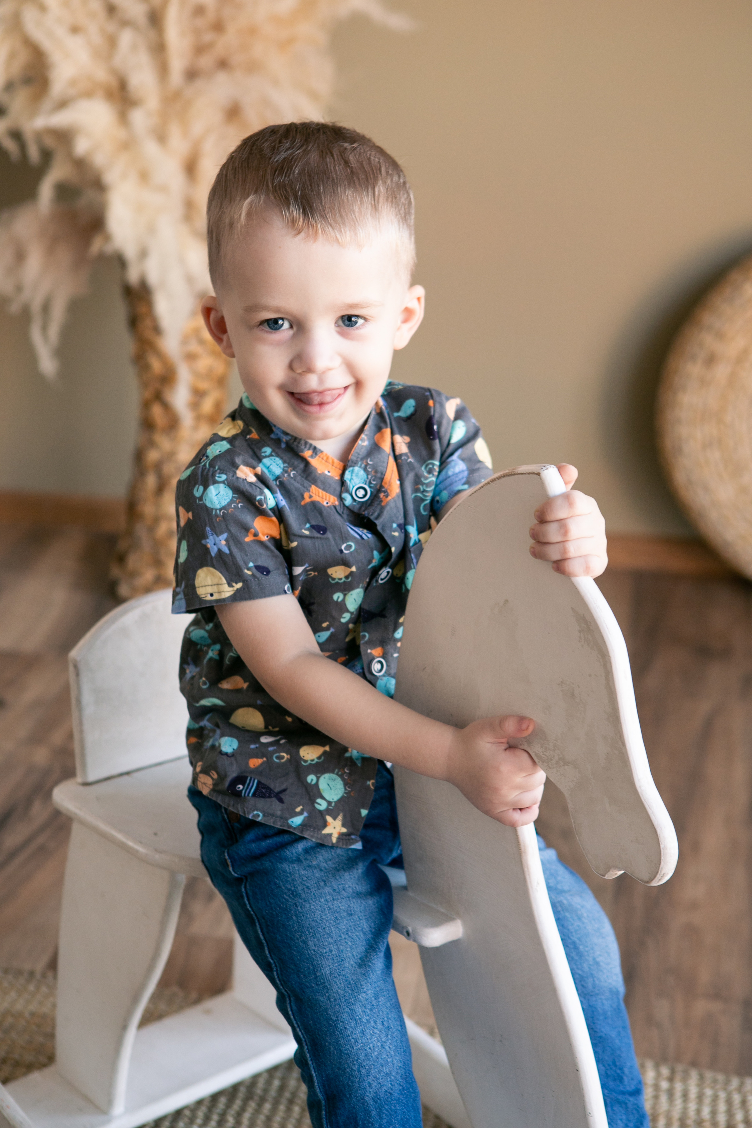 Мамина радость. Фотограф Наталья Стаг в Омске. Фотографирую в разных стилях в разных студиях, а так же в школах и садах. Печатаю выпускные фотоальбомы