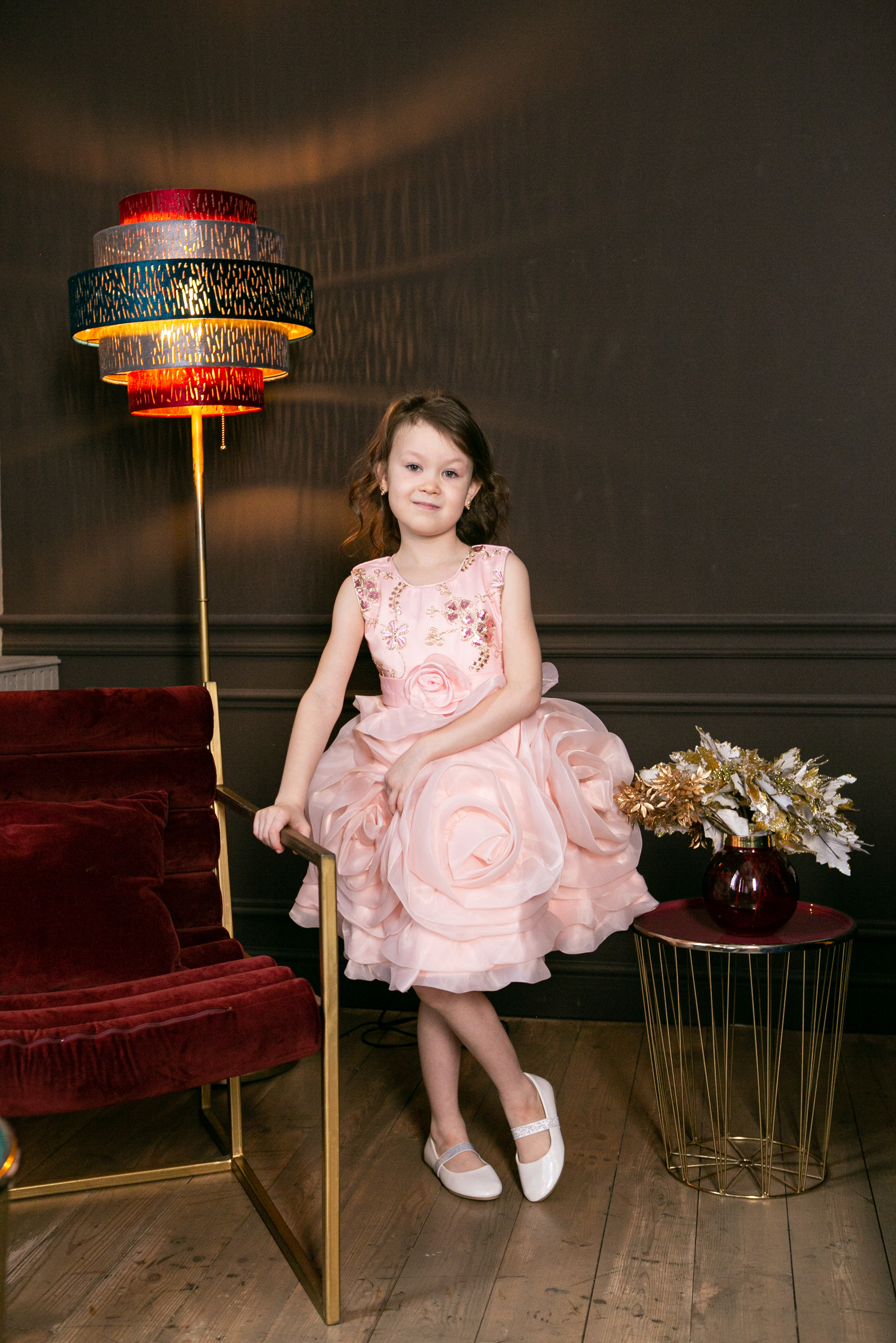 Портретная съемка. Фотограф Наталья Стаг в Омске. Фотографирую в разных стилях в разных студиях, а так же в школах и садах. Печатаю выпускные фотоальбомы