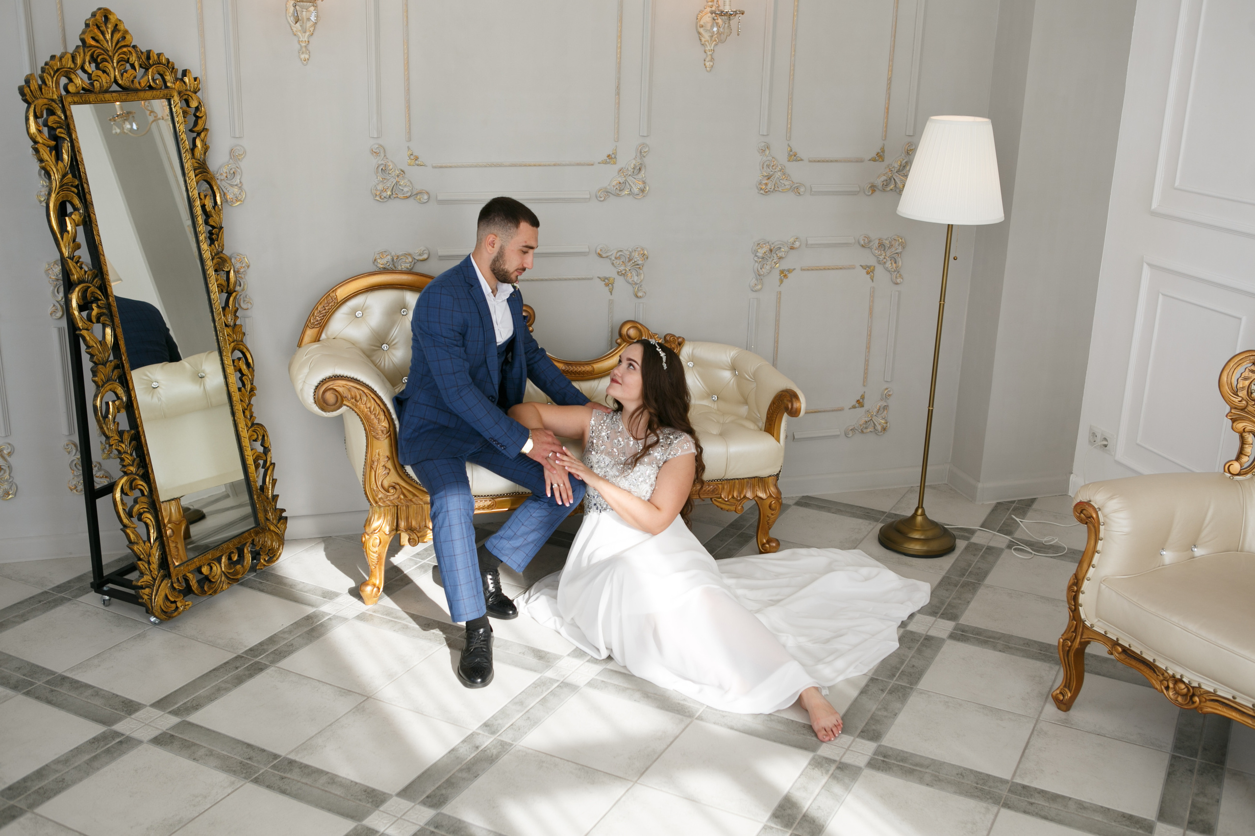 Свадебный фотограф в Омске. Счастливые моменты Вашей жизни. Фотограф Наталья Стаг в Омске. Фотографирую в разных стилях в разных студиях, а так же в школах и садах. Печатаю выпускные фотоальбомы